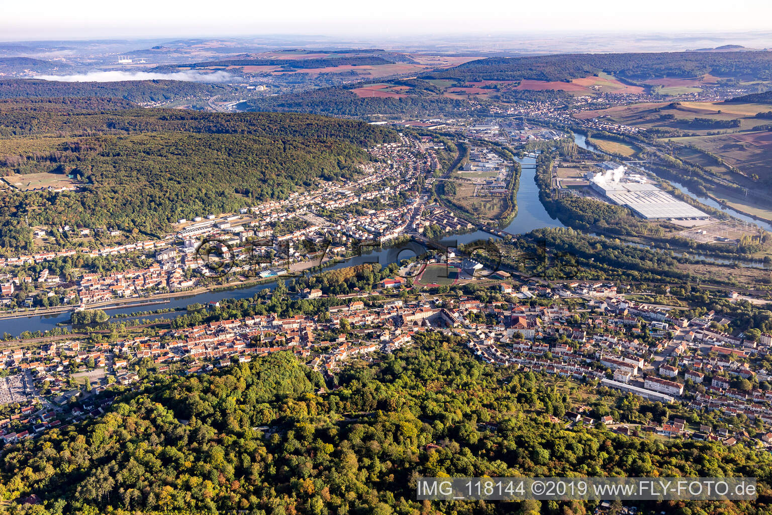 Luftbild von Mosel zwischen Pompey und Frouard im Bundesland Meurthe-et-Moselle, Frankreich