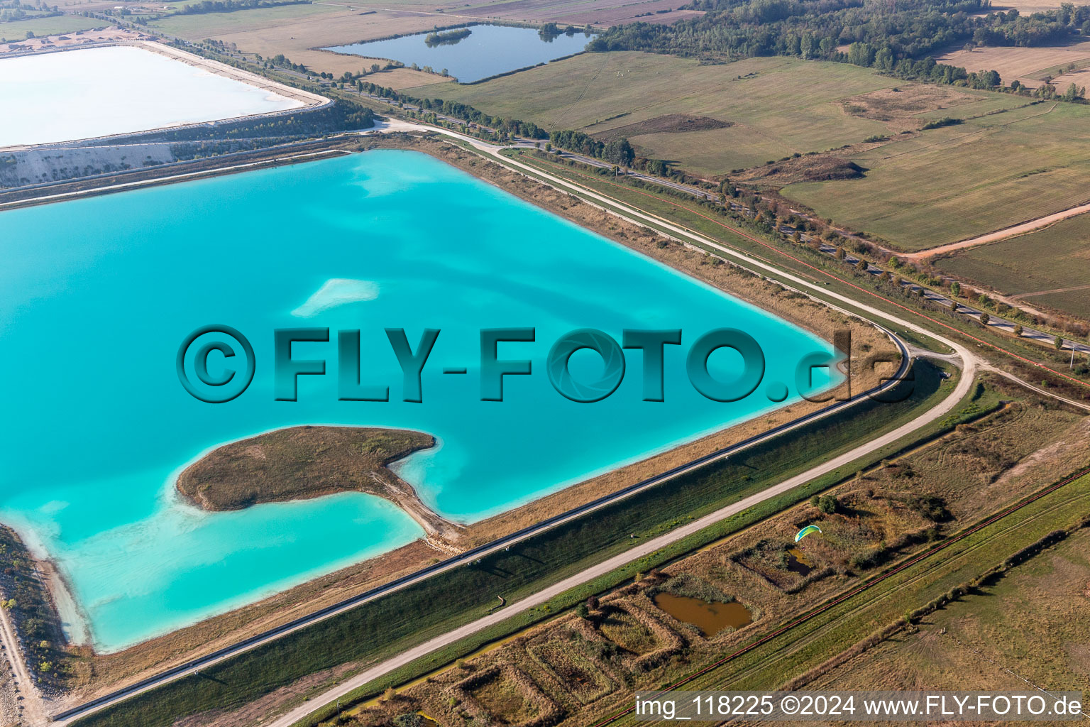 Luftbild von Salinen in Rosières-aux-Salines im Bundesland Meurthe-et-Moselle, Frankreich