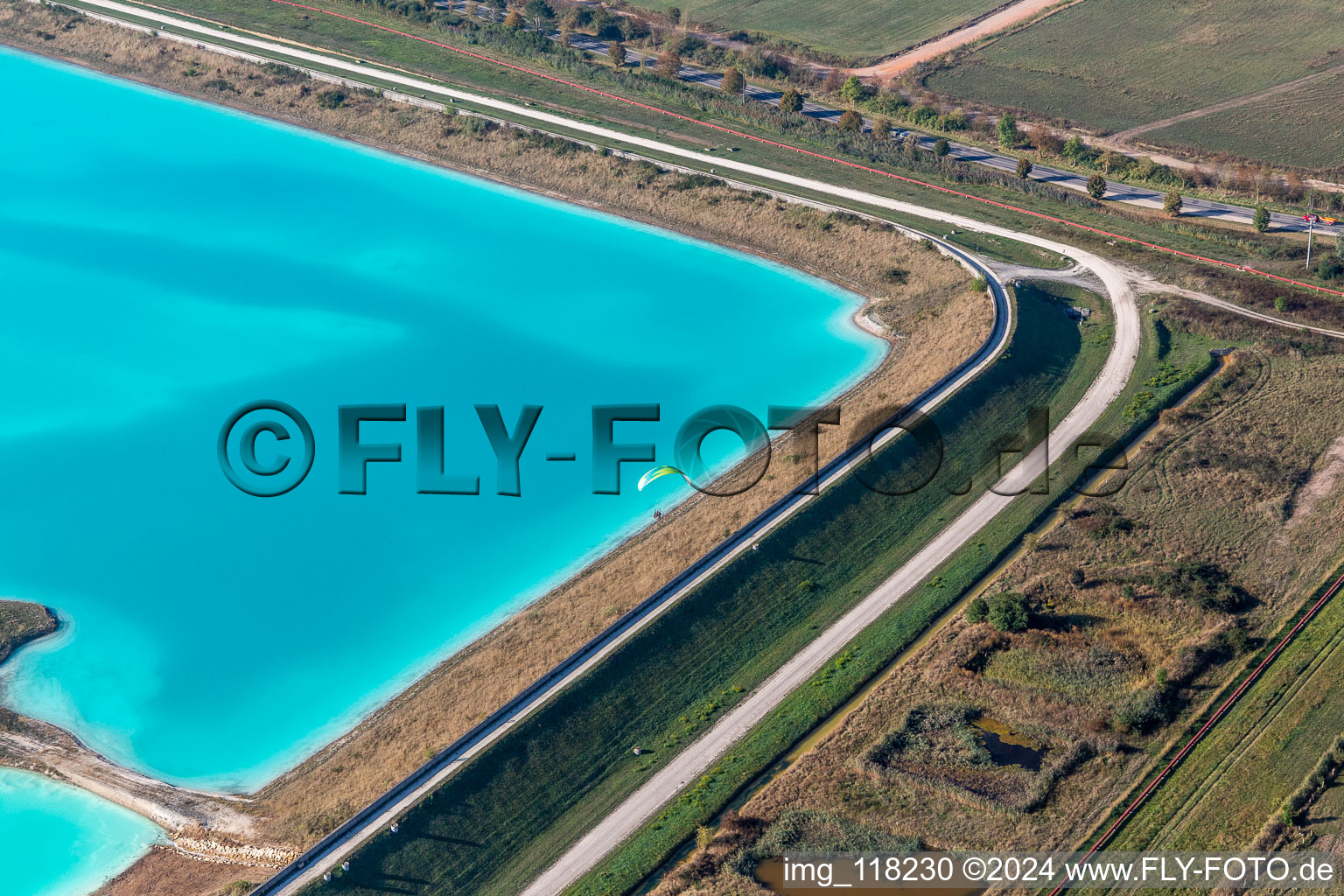 Luftaufnahme von Salinen in Rosières-aux-Salines im Bundesland Meurthe-et-Moselle, Frankreich