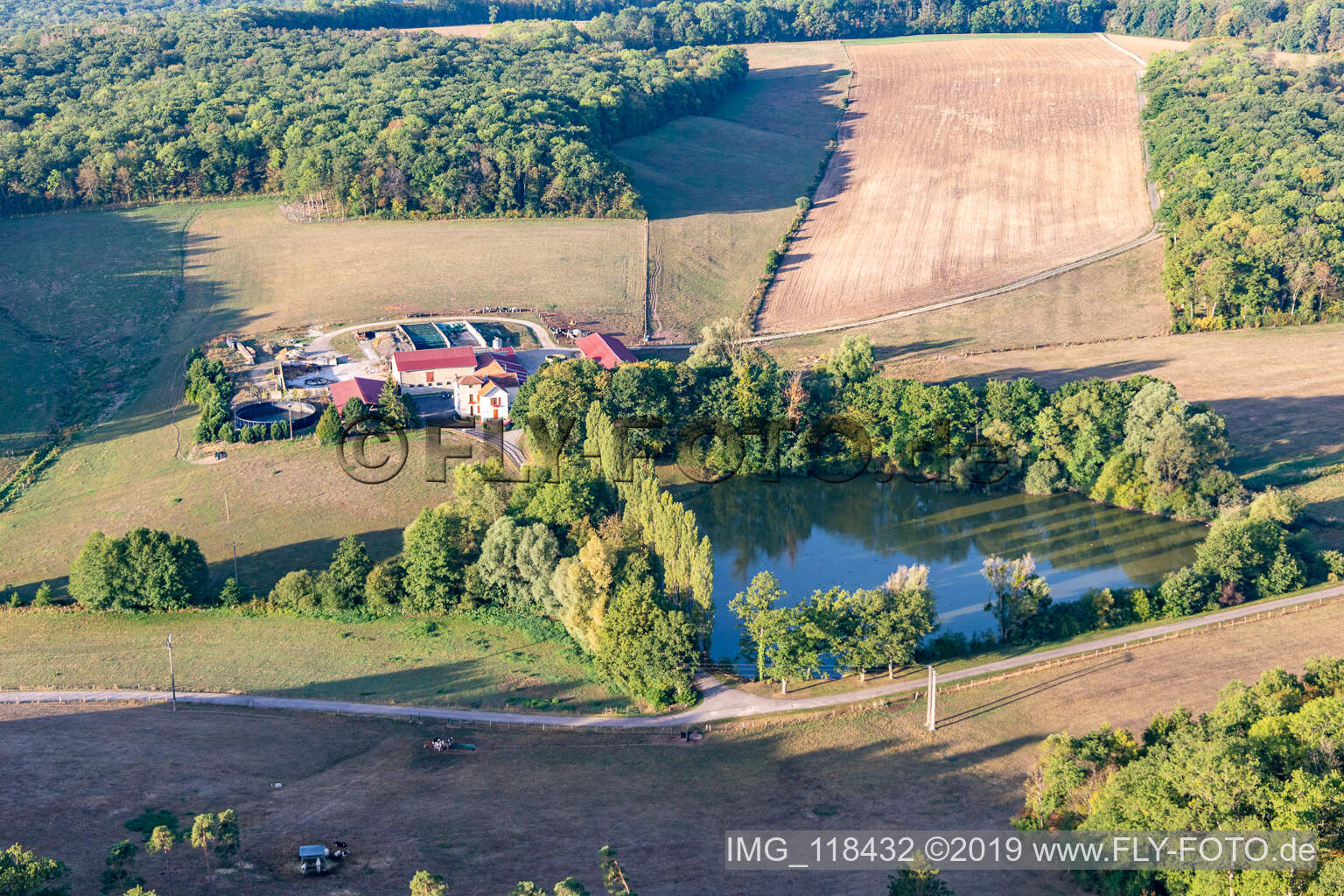 Luftbild von Dombrot-sur-Vair im Bundesland Vosges, Frankreich