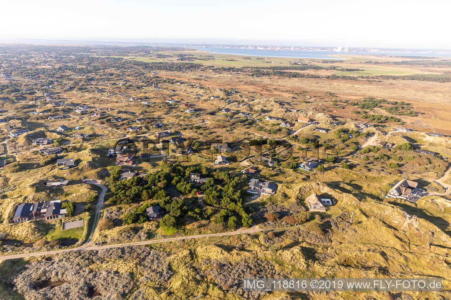 Luftbild von Hyggeligge Ferienhäuser in den Dünen in Fanø im Bundesland Syddanmark, Dänemark