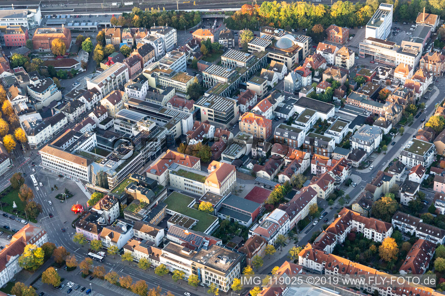 Luftbild von Sophie-Scholl-Schule im Ortsteil Ludwigsburg-Mitte im Bundesland Baden-Württemberg, Deutschland