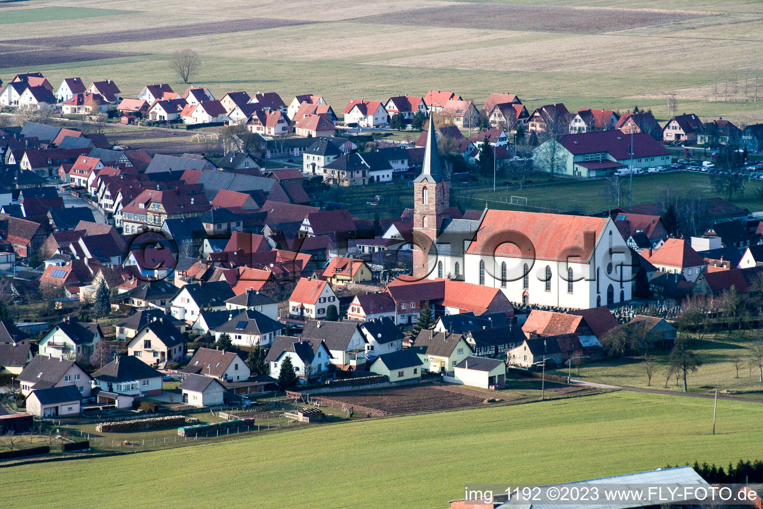 Drohnenaufname von Schleithal im Bundesland Bas-Rhin, Frankreich