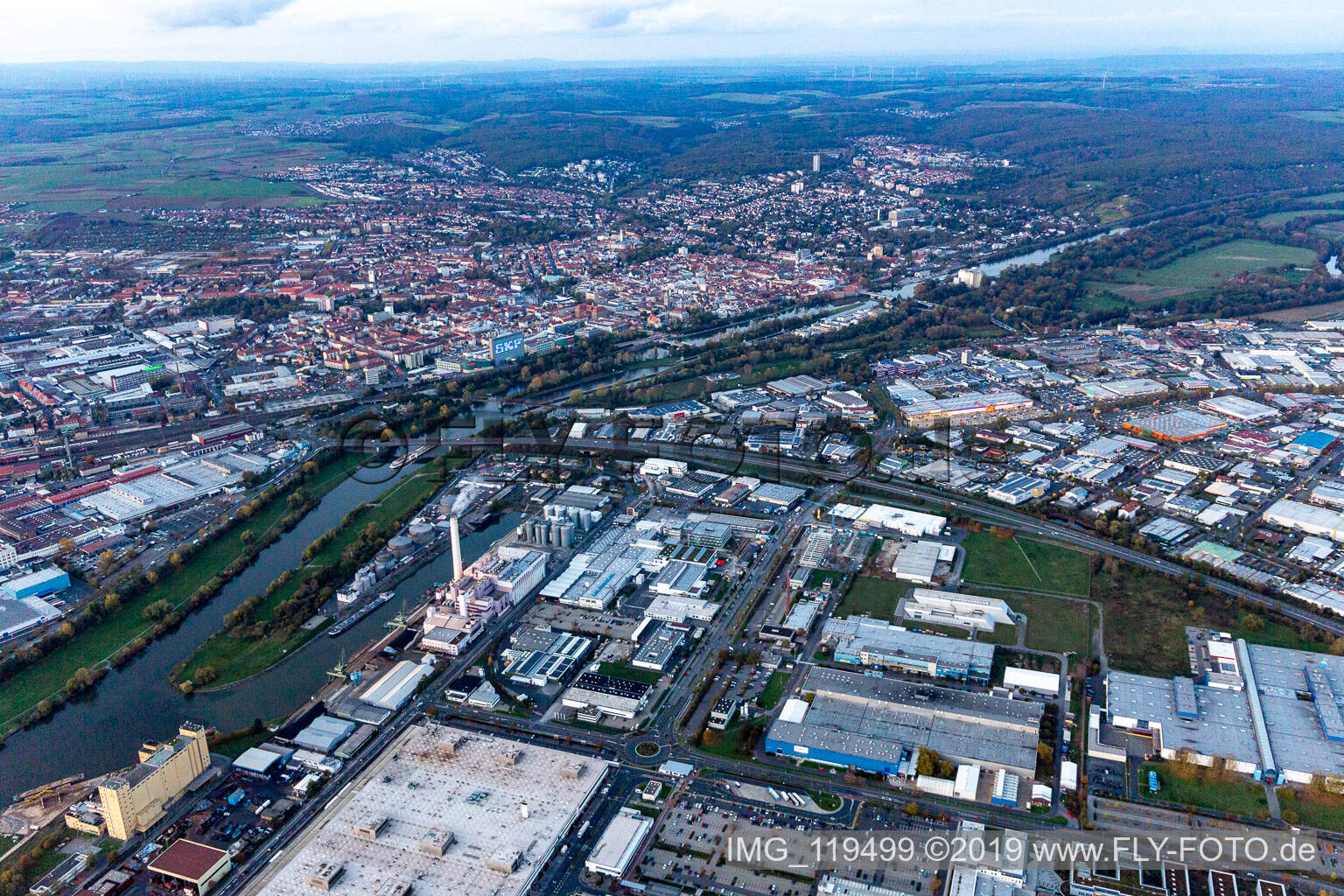 Luftbild von Hafen in Schweinfurt im Bundesland Bayern, Deutschland