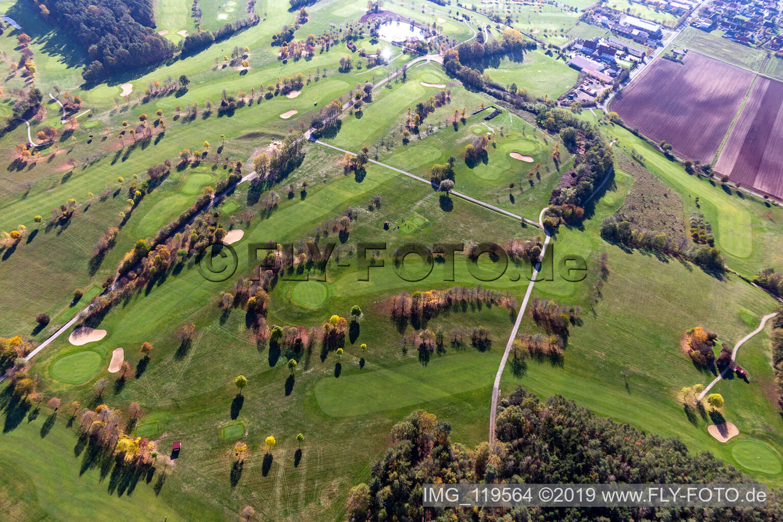 Luftaufnahme von Gelände des Golfplatz des Golfclub Steigerwald in Geiselwind e. V. in Geiselwind im Bundesland Bayern, Deutschland