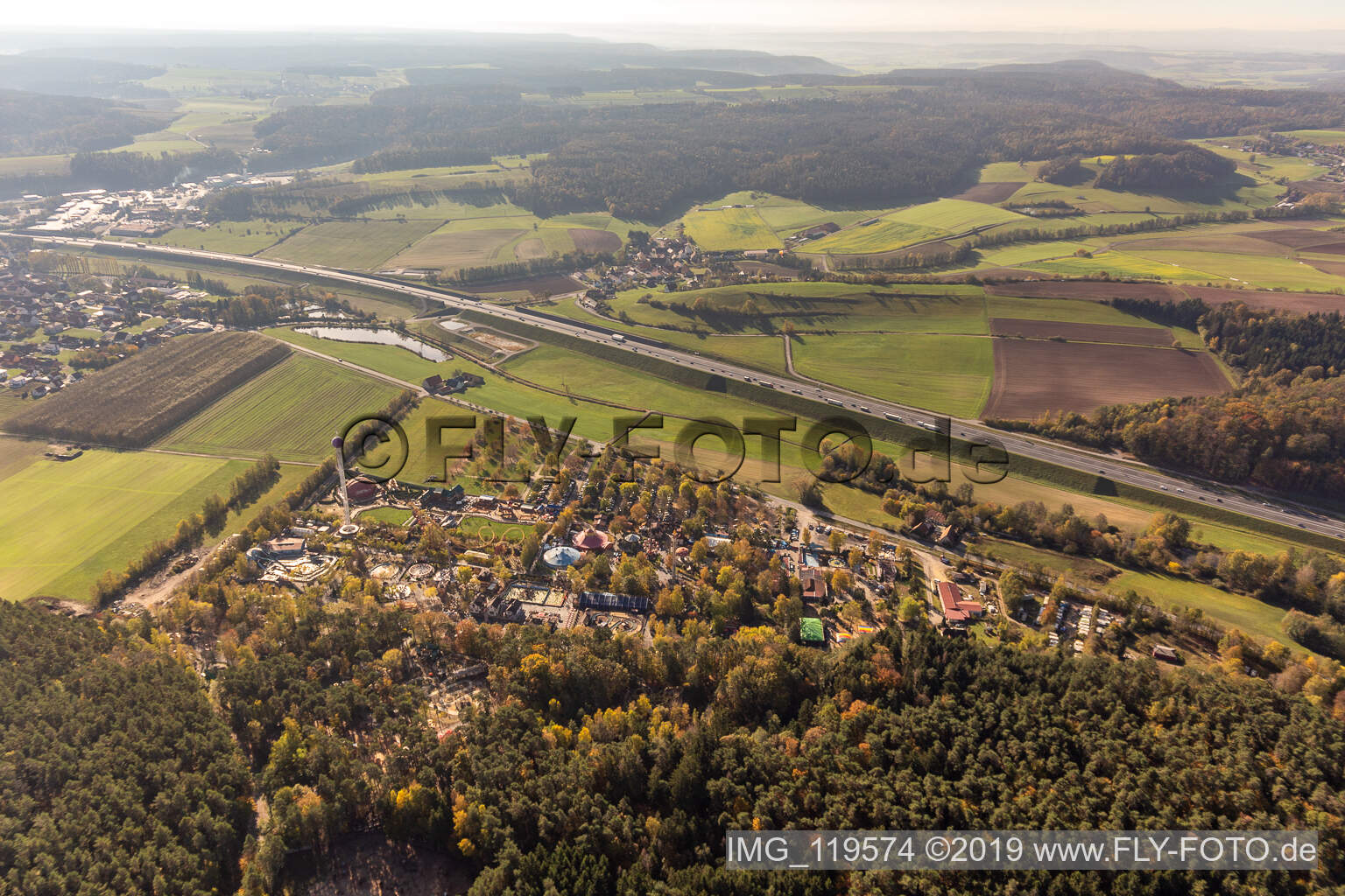 Drohnenaufname von Freizeitzentrum - Vergnügungspark Freizeit-Land Geiselwind in Geiselwind im Bundesland Bayern, Deutschland