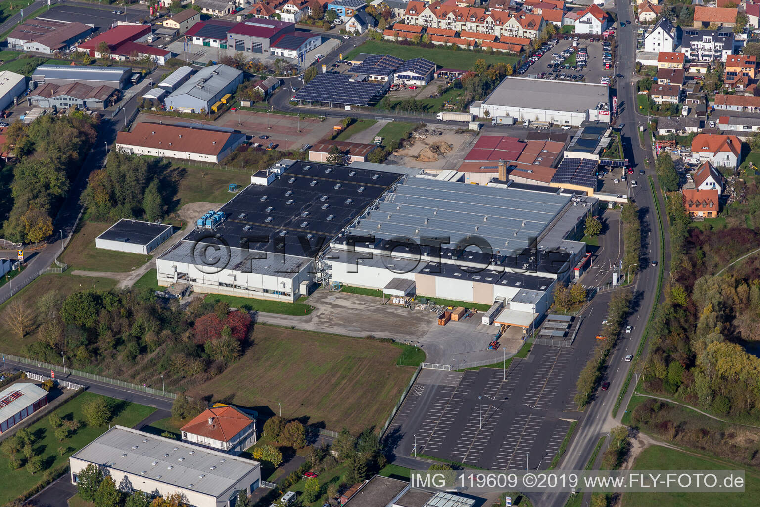 Gewerbegebiet und Firmenansiedlung Am Seelein mit Bosch Rexroth AG in Volkach im Bundesland Bayern, Deutschland