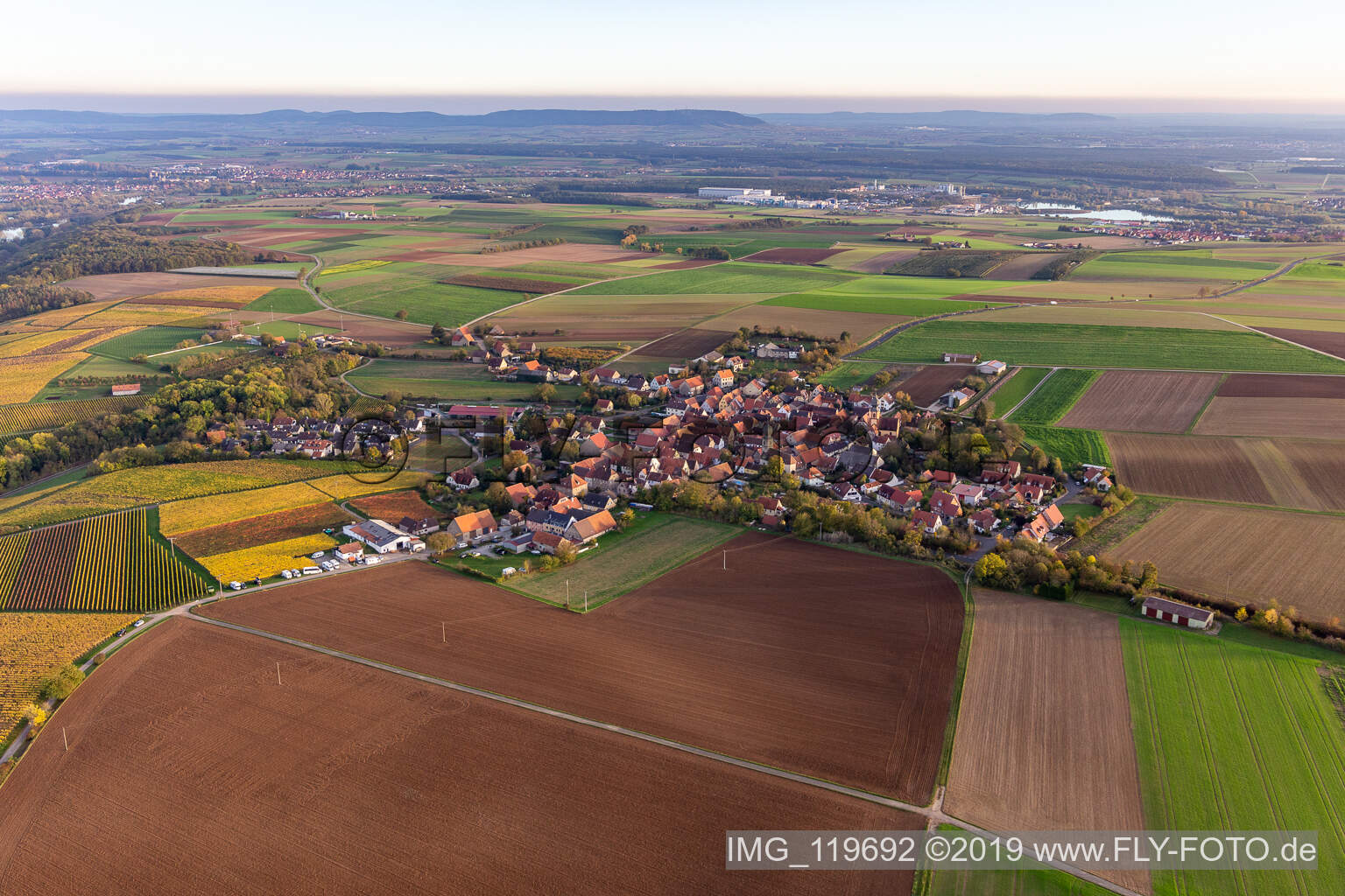 Neuses am Berg im Bundesland Bayern, Deutschland aus der Luft betrachtet