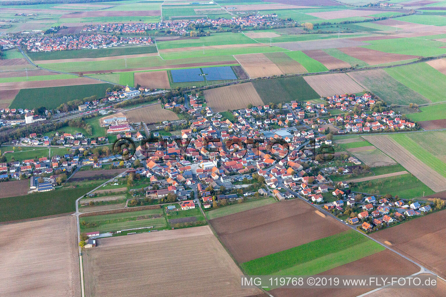 Luftbild von Waigolshausen im Bundesland Bayern, Deutschland