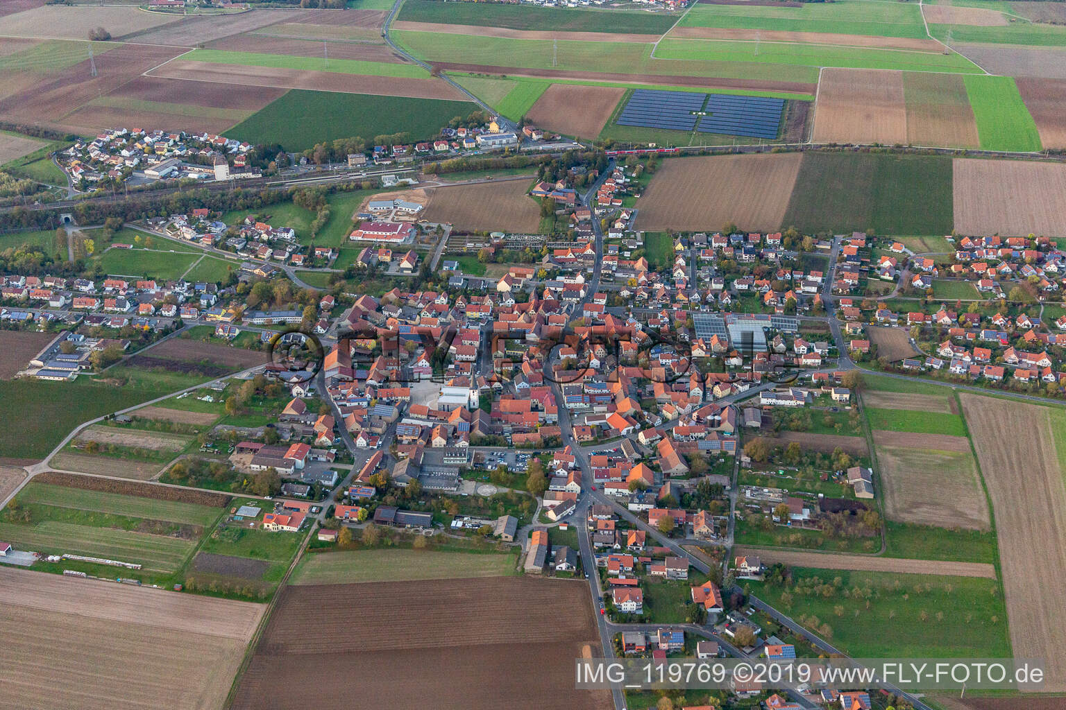 Luftaufnahme von Waigolshausen im Bundesland Bayern, Deutschland