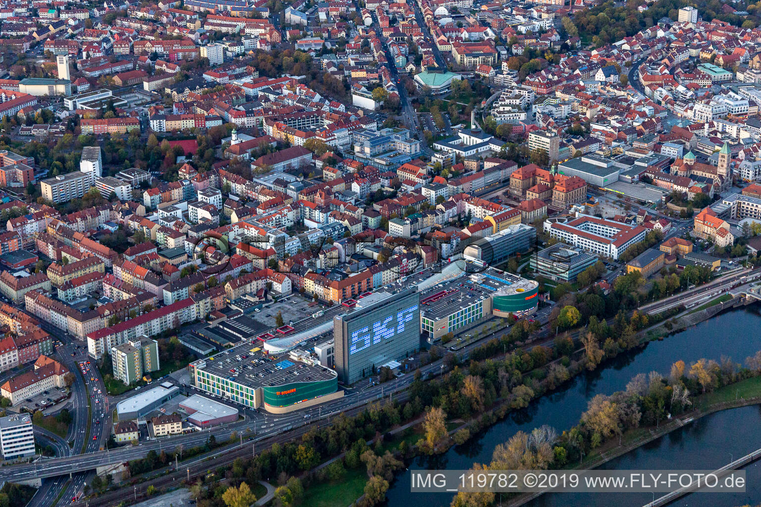 Luftbild von SKF Haus am Main in Schweinfurt im Bundesland Bayern, Deutschland