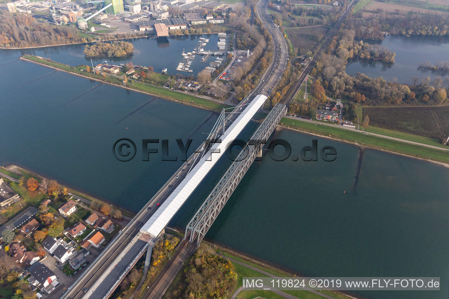 Luftbild von Baustelle der Rheinbrücke B10 in Wörth am Rhein im Bundesland Rheinland-Pfalz, Deutschland