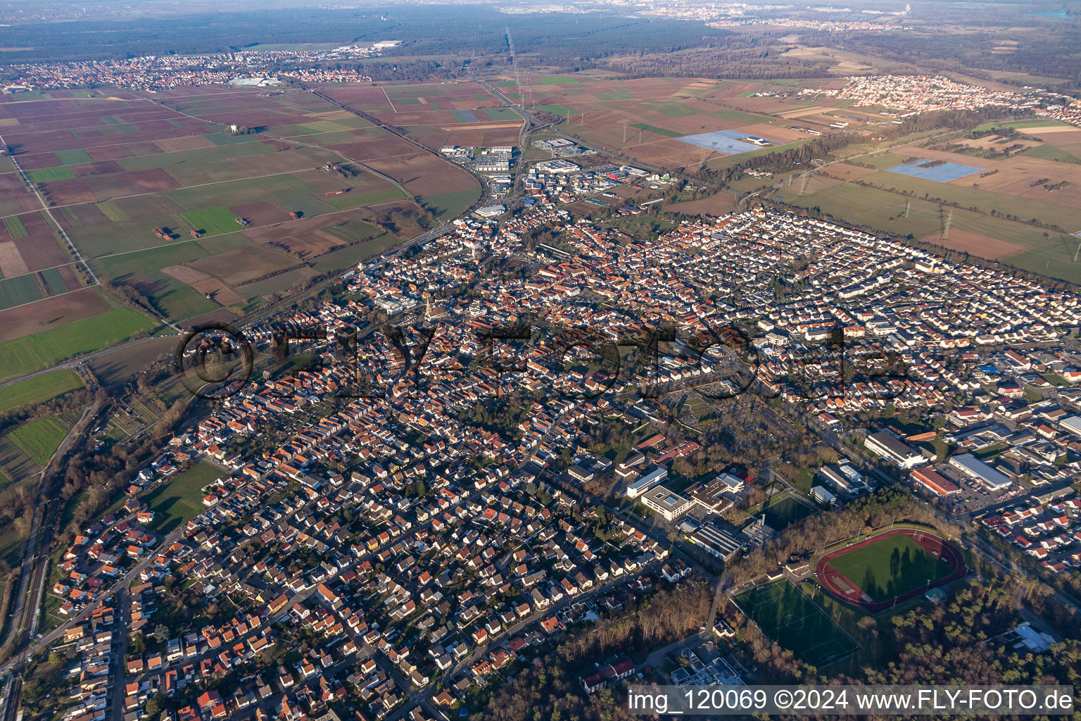 Rülzheim im Bundesland Rheinland-Pfalz, Deutschland vom Flugzeug aus