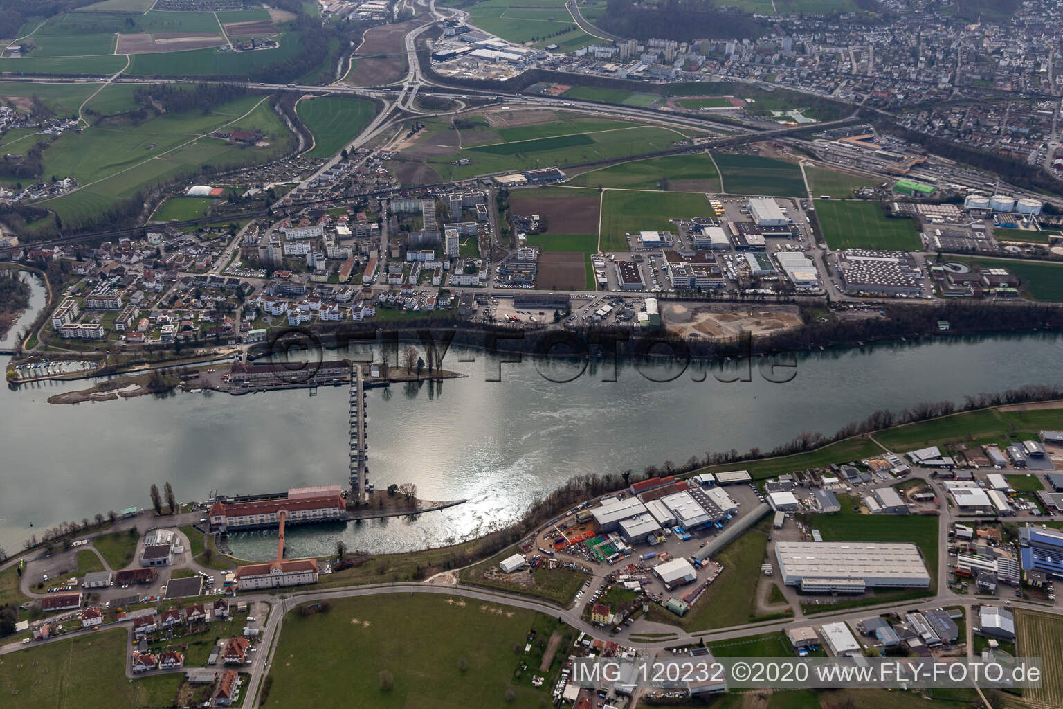 Rheinstaustufe, Kraftwerk Augst im Bundesland Basel-Landschaft, Schweiz