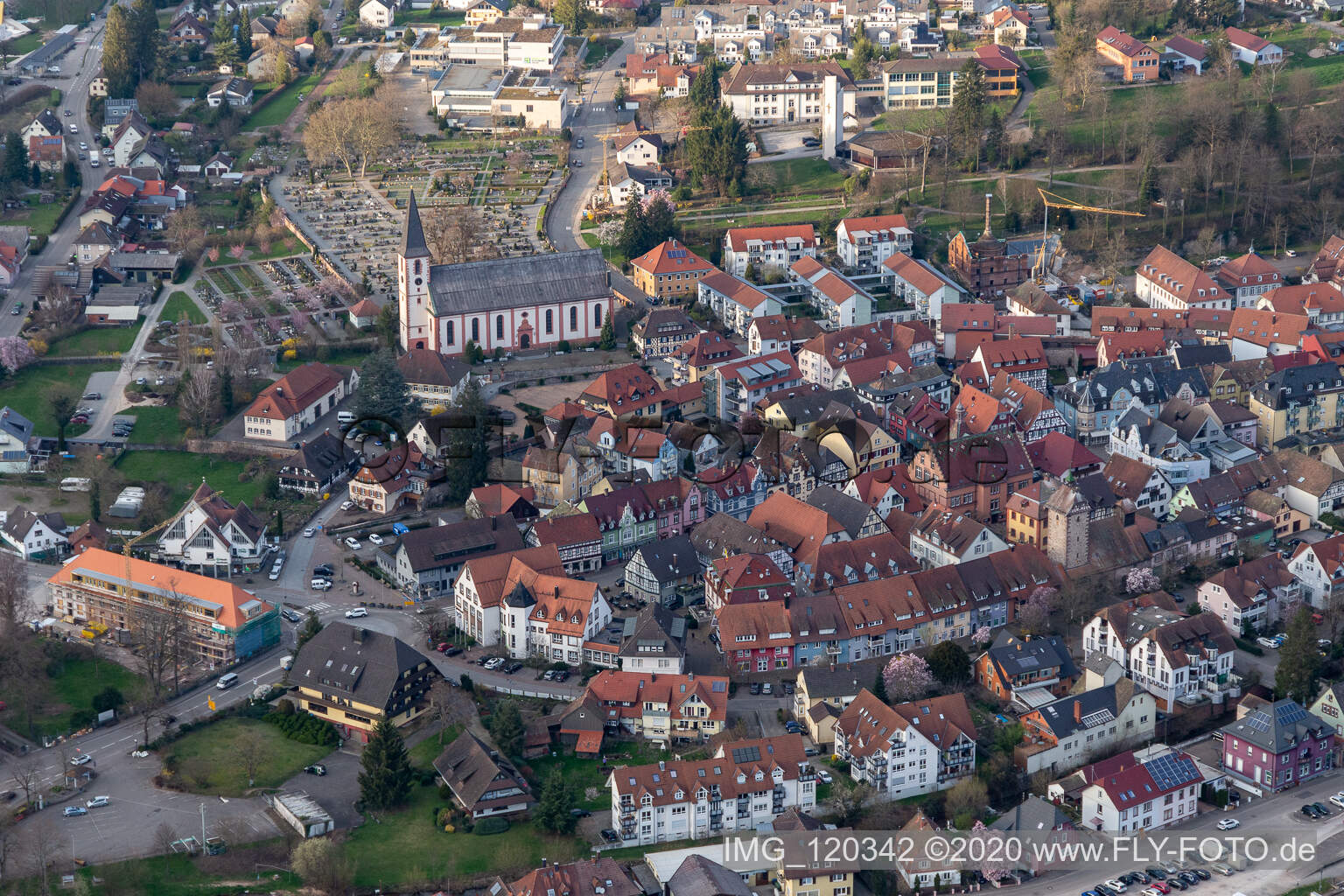 Altstadtbereich und Innenstadtzentrum in Zell am Harmersbach im Bundesland Baden-Württemberg, Deutschland