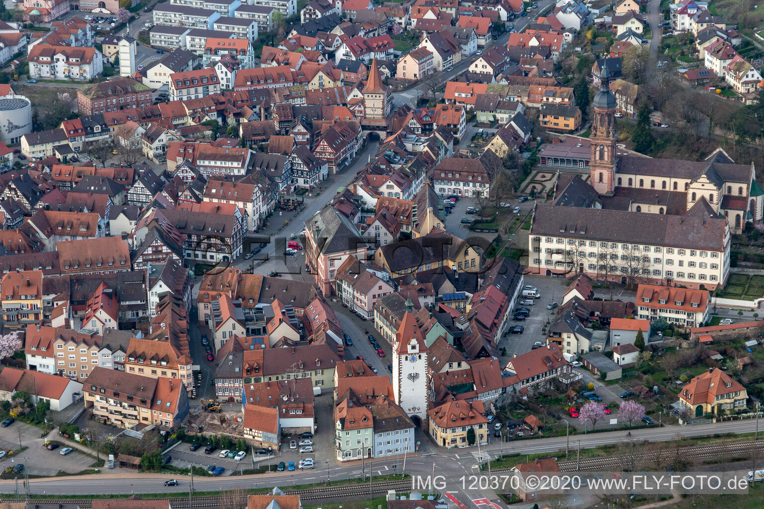 Gengenbach im Bundesland Baden-Württemberg, Deutschland von einer Drohne aus