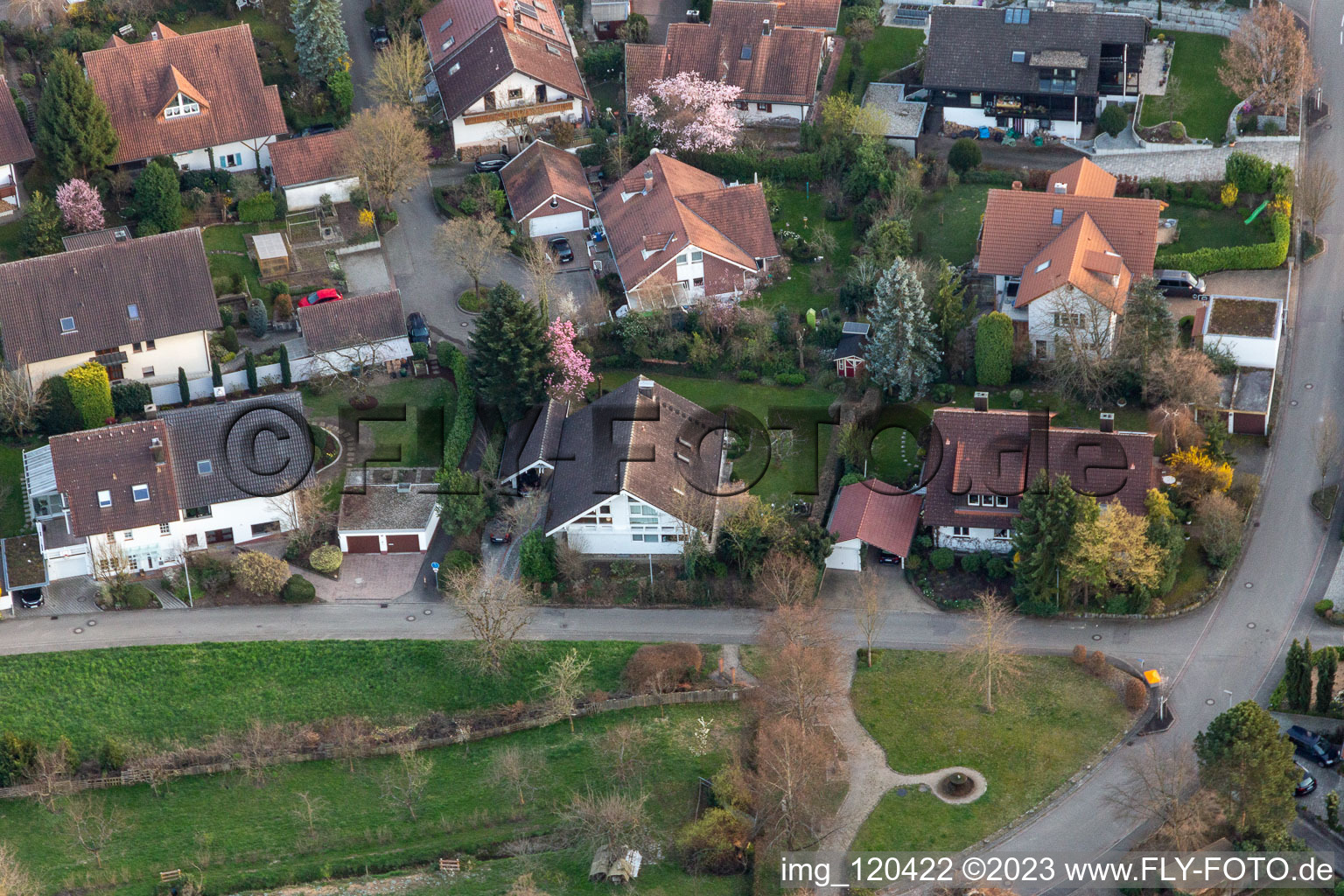 Luftaufnahme von Im Ries im Ortsteil Fessenbach in Offenburg im Bundesland Baden-Württemberg, Deutschland