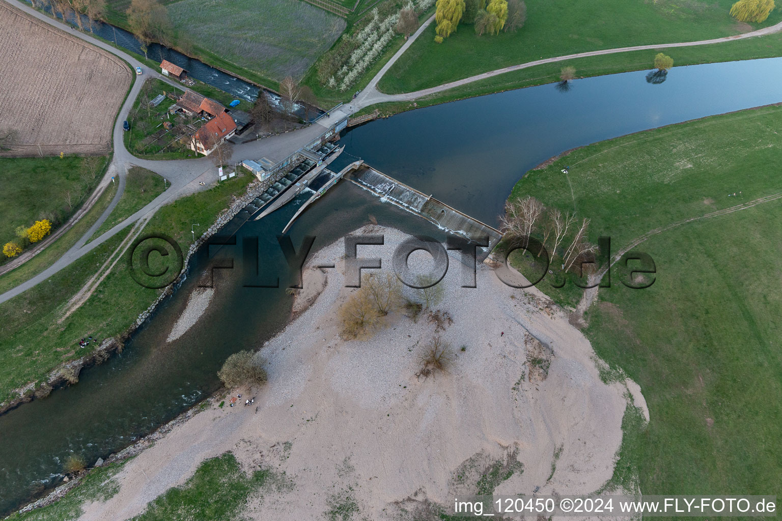 Luftaufnahme von Raststätte Am großen Deich im Ortsteil Elgersweier in Offenburg im Bundesland Baden-Württemberg, Deutschland