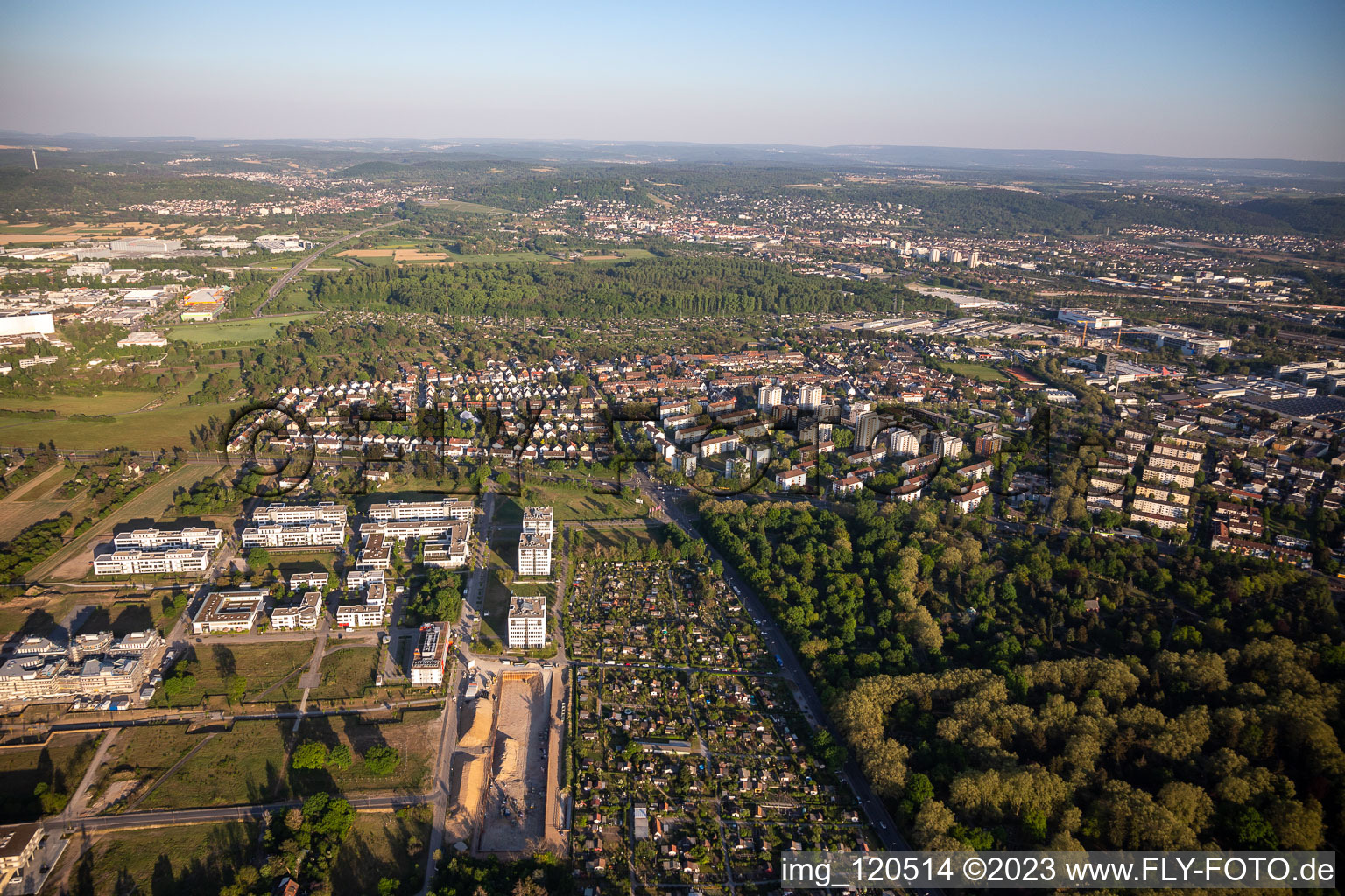 Luftaufnahme von Ortsteil Rintheim in Karlsruhe im Bundesland Baden-Württemberg, Deutschland
