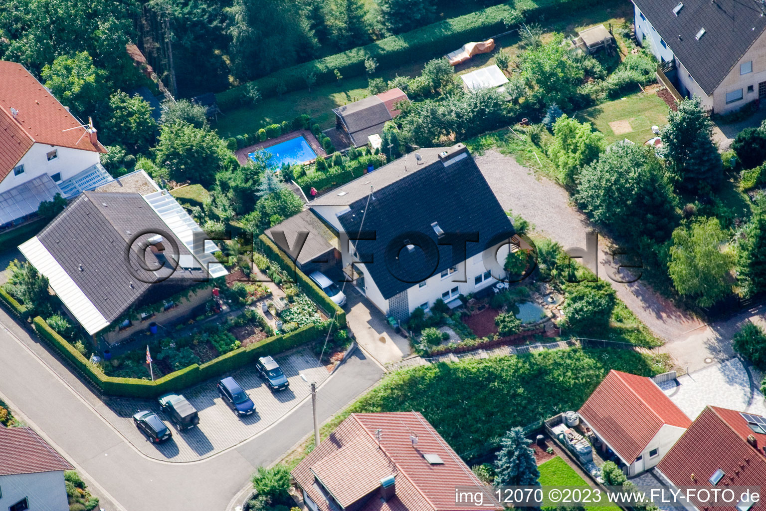 Ortsteil Gräfenhausen in Annweiler am Trifels im Bundesland Rheinland-Pfalz, Deutschland aus der Luft betrachtet