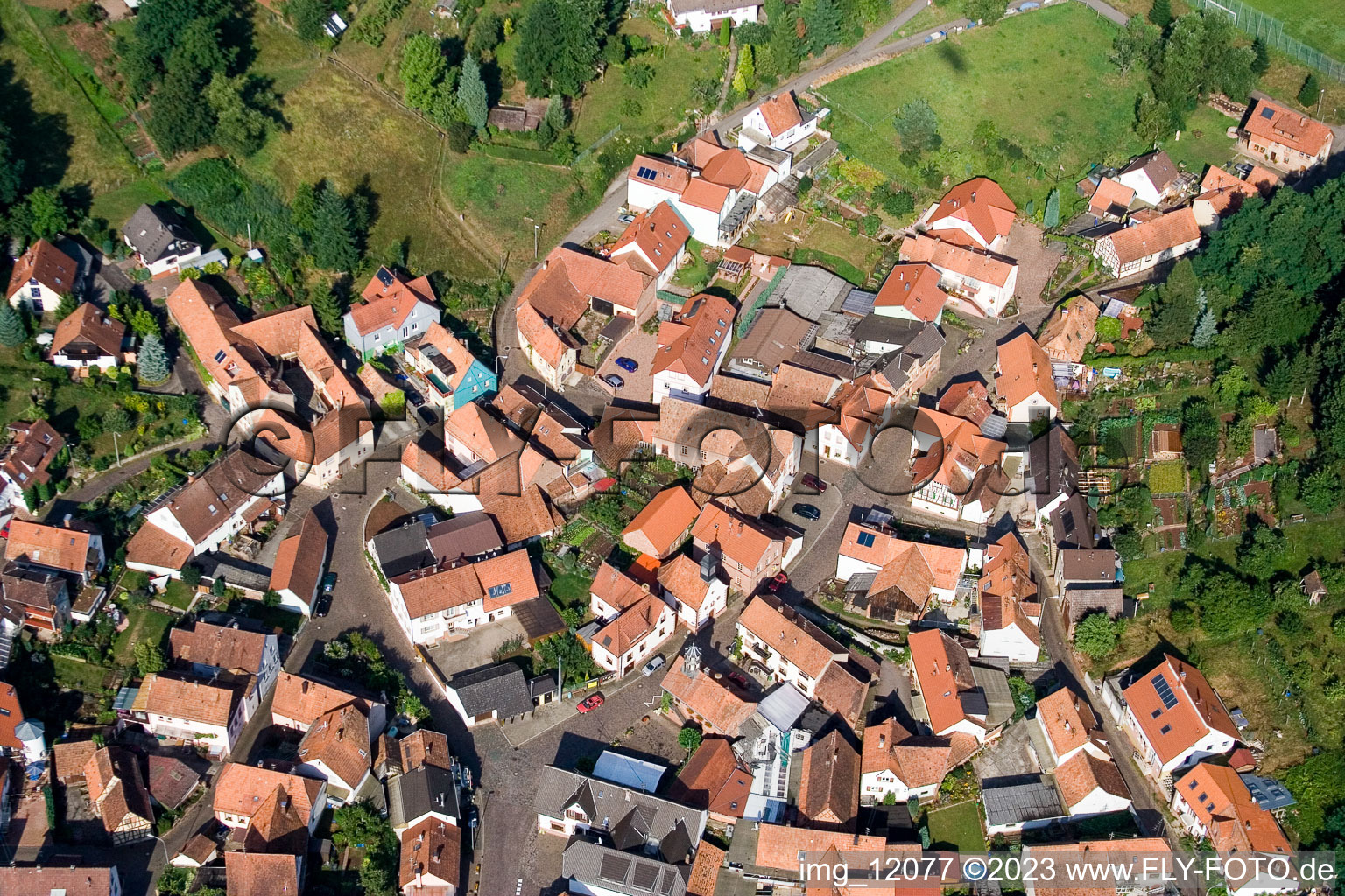 Ortsteil Gräfenhausen in Annweiler am Trifels im Bundesland Rheinland-Pfalz, Deutschland von der Drohne aus gesehen