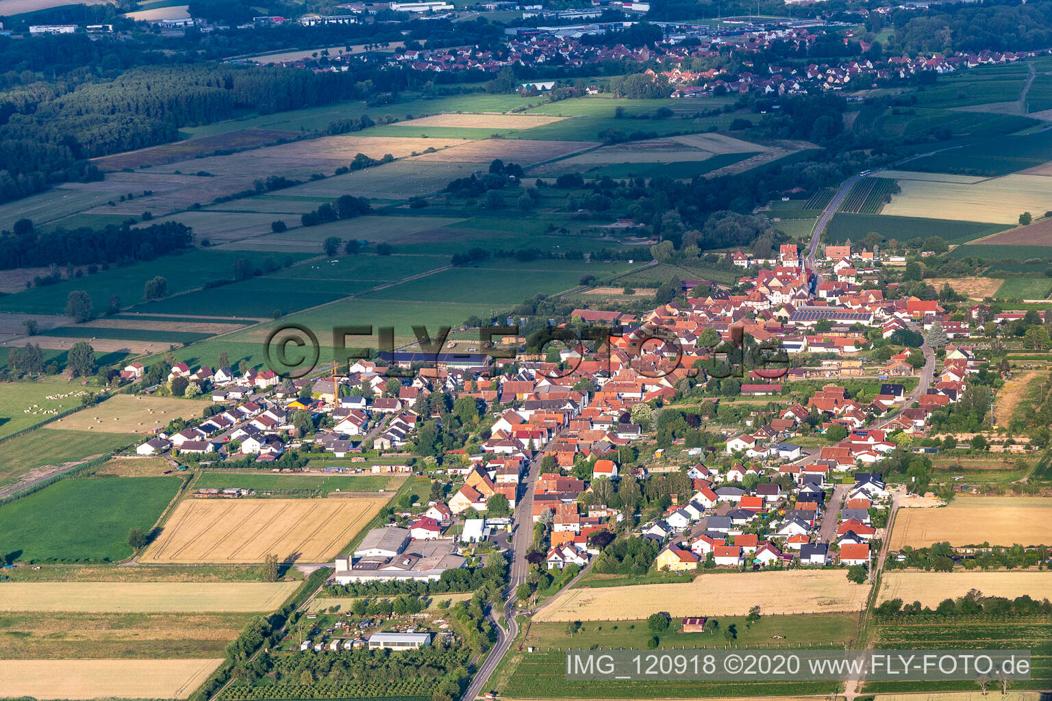 Schweighofen im Bundesland Rheinland-Pfalz, Deutschland vom Flugzeug aus