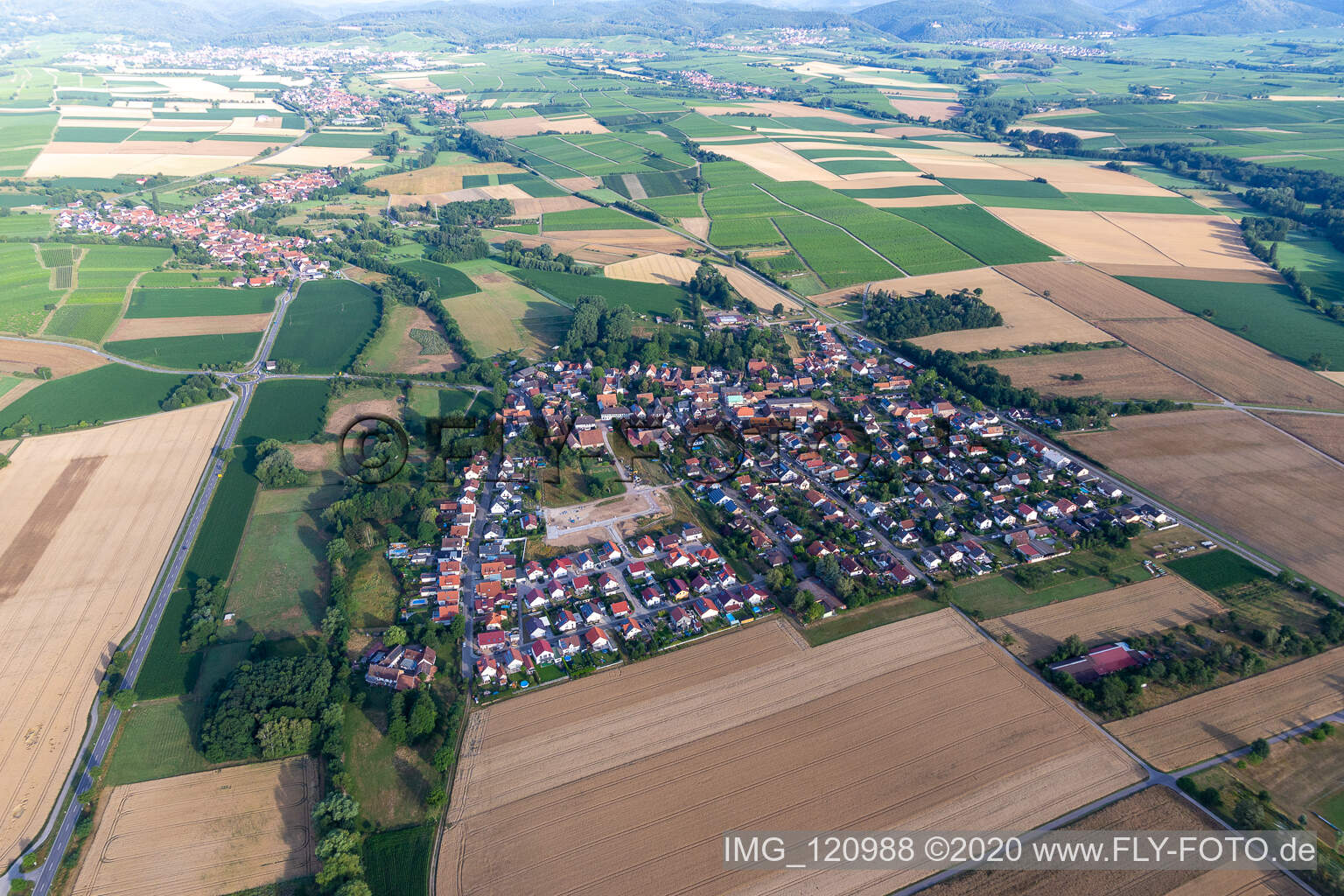 Luftaufnahme von Barbelroth im Bundesland Rheinland-Pfalz, Deutschland