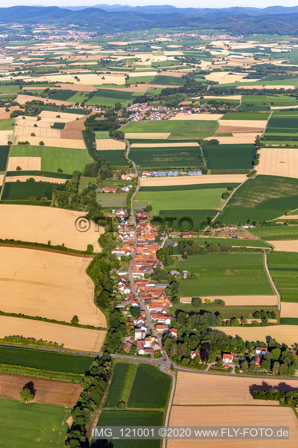 Schrägluftbild von Vollmersweiler im Bundesland Rheinland-Pfalz, Deutschland