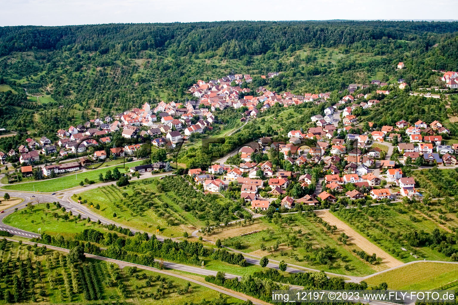 Luftbild von Ortsteil Mönchberg in Herrenberg im Bundesland Baden-Württemberg, Deutschland