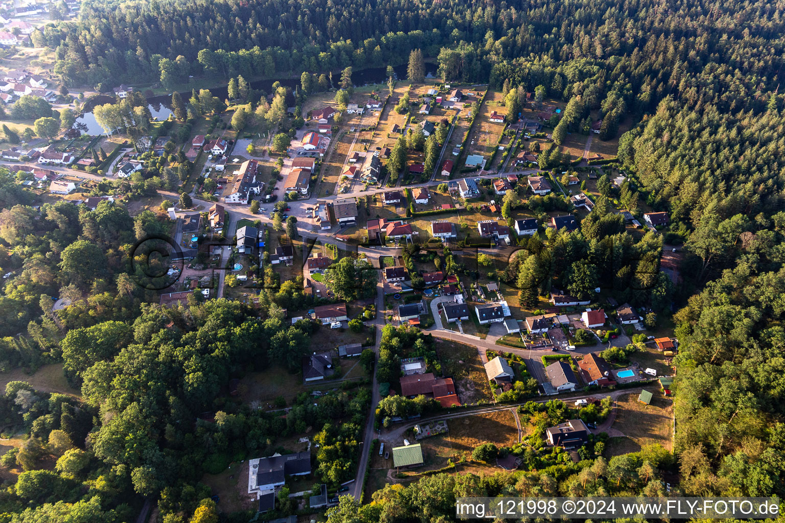 Ludwigswinkel im Bundesland Rheinland-Pfalz, Deutschland von einer Drohne aus