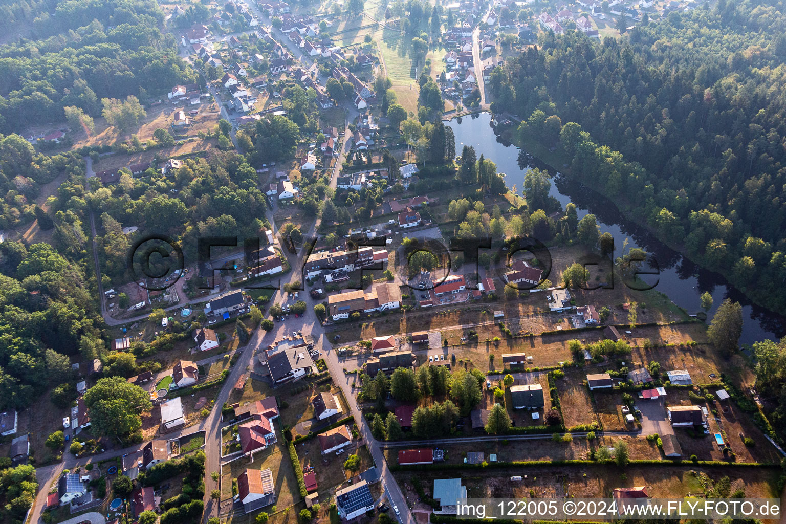 Ludwigswinkel im Bundesland Rheinland-Pfalz, Deutschland von oben gesehen