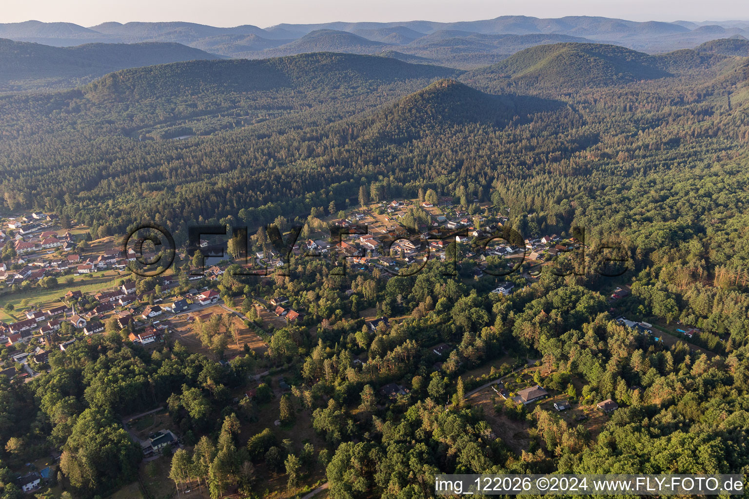 Luftbild von Ludwigswinkel im Bundesland Rheinland-Pfalz, Deutschland