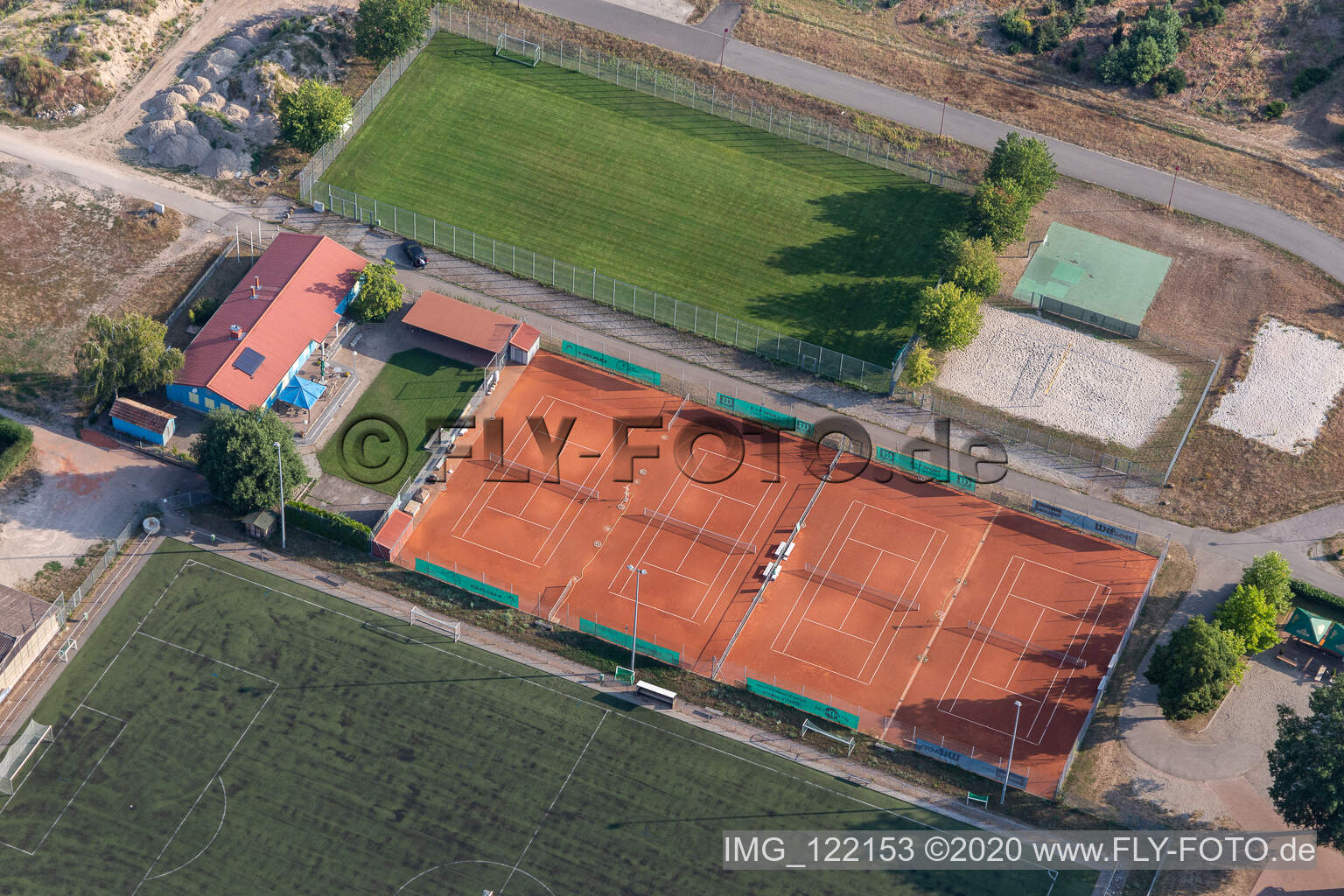 Tennisplatz in Rheinzabern im Bundesland Rheinland-Pfalz, Deutschland