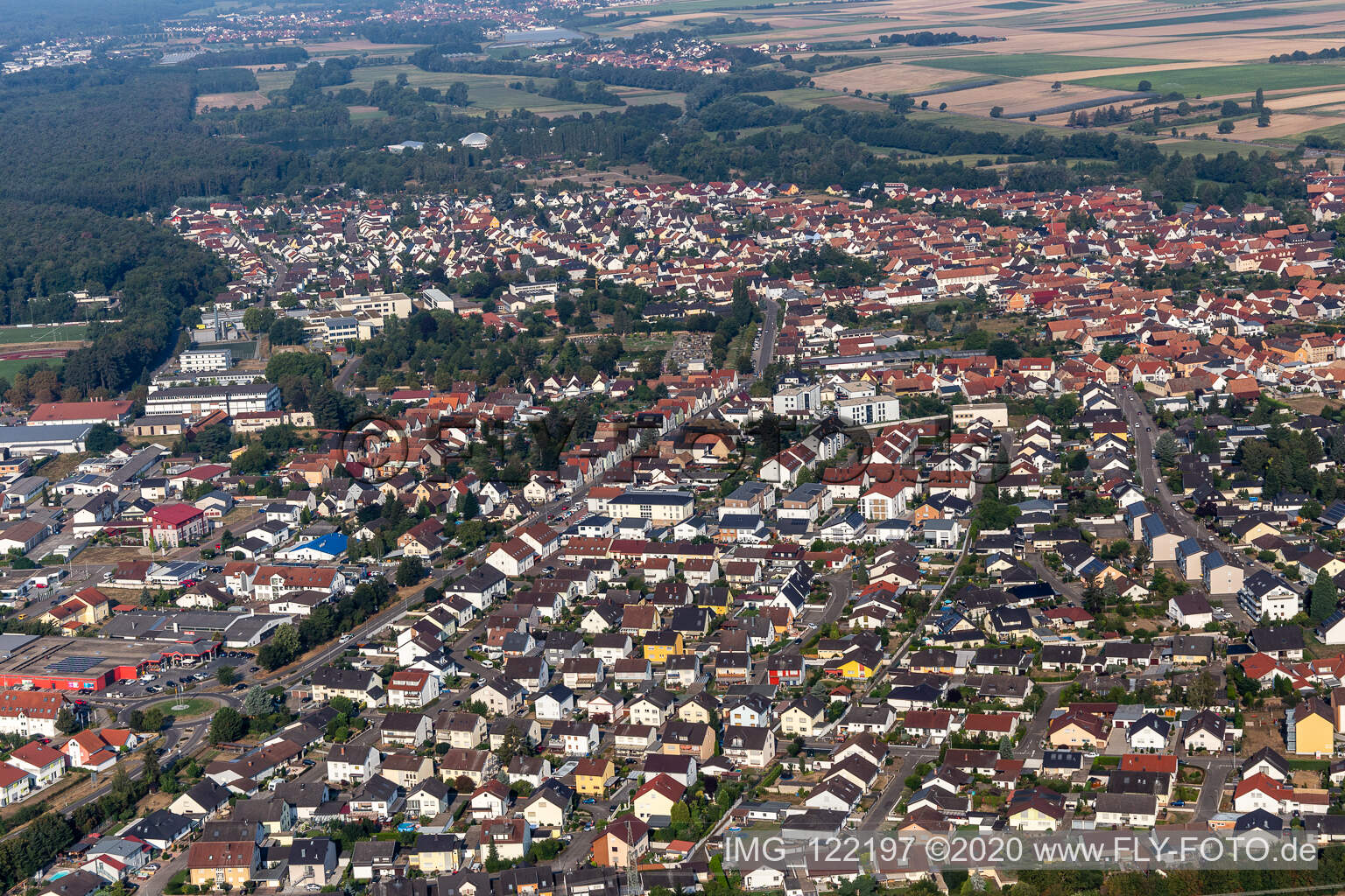 Schrägluftbild von Rülzheim im Bundesland Rheinland-Pfalz, Deutschland