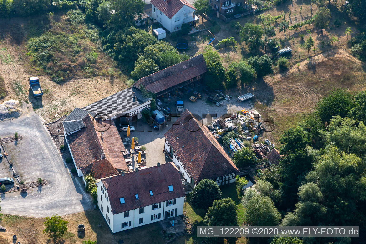 Luftbild von Gehrlein's Alte Mühle und Landhauskaffee in Hatzenbühl im Bundesland Rheinland-Pfalz, Deutschland