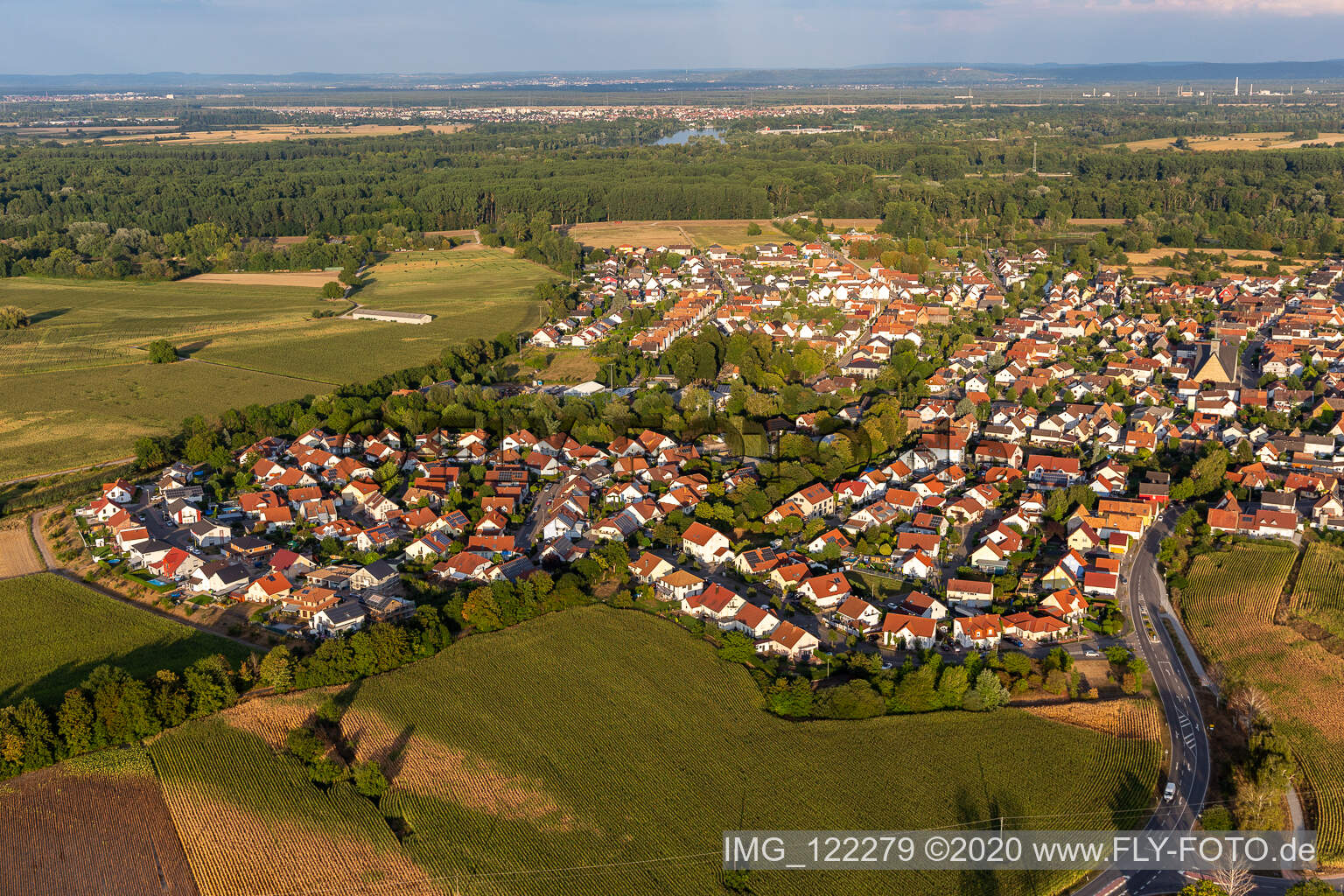 Leimersheim im Bundesland Rheinland-Pfalz, Deutschland aus der Luft betrachtet