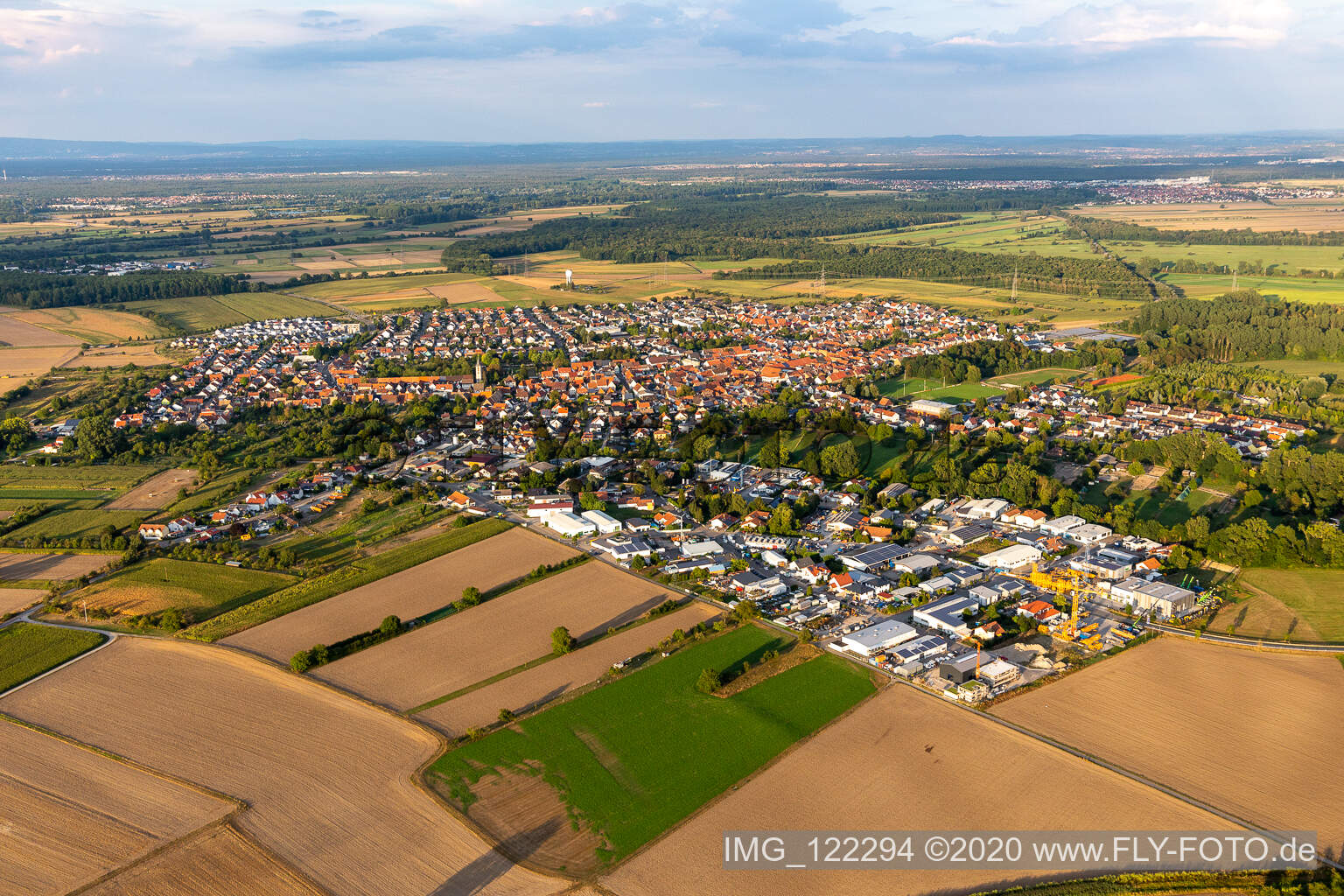 Luftaufnahme von Dettenheim im Bundesland Baden-Württemberg, Deutschland
