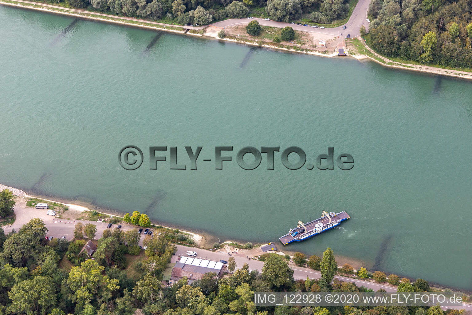 Luftbild von Rheinfähre Leimersheim-Leopoldshafen in Eggenstein-Leopoldshafen im Bundesland Baden-Württemberg, Deutschland