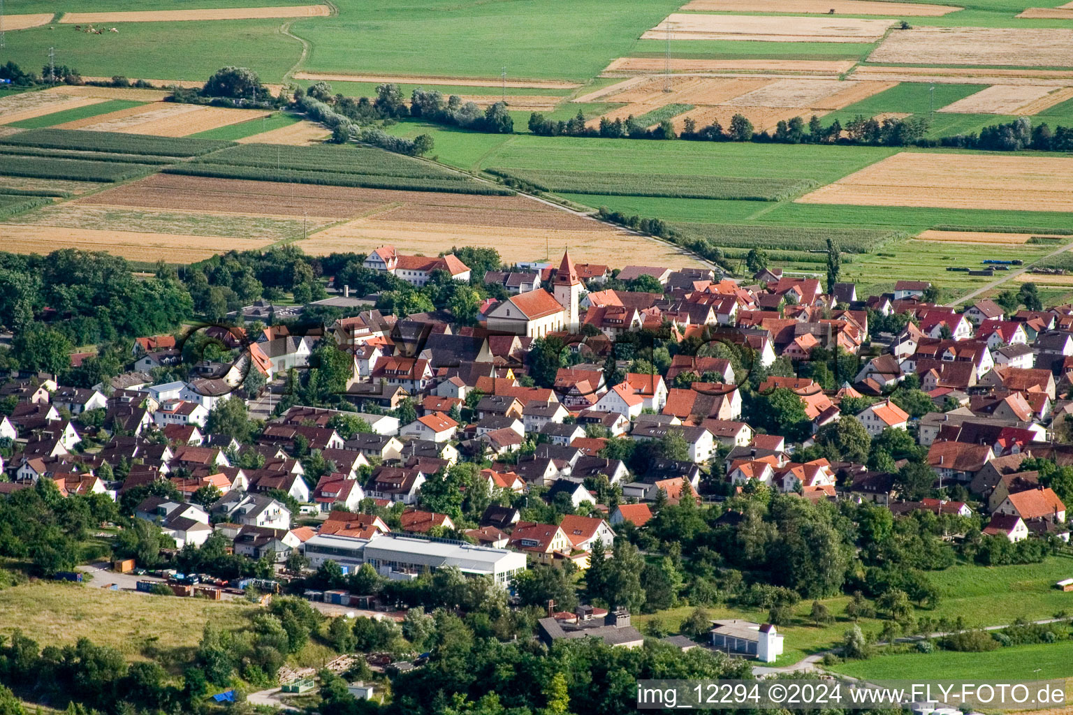 Dorf - Ansicht im Ortsteil Pfäffingen in Ammerbuch im Bundesland Baden-Württemberg, Deutschland