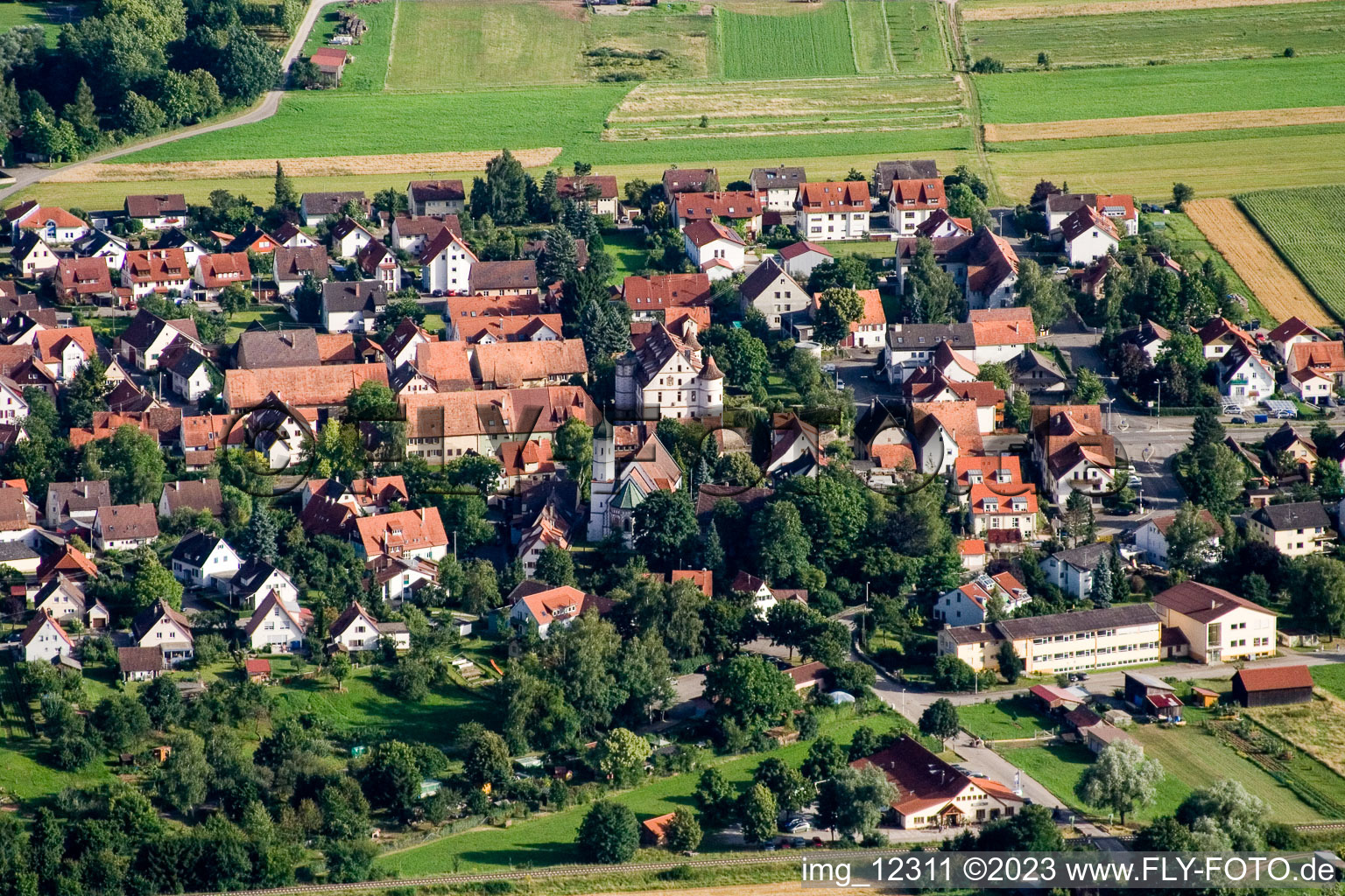 Schrägluftbild von Bühl bei Tübingen im Bundesland Baden-Württemberg, Deutschland