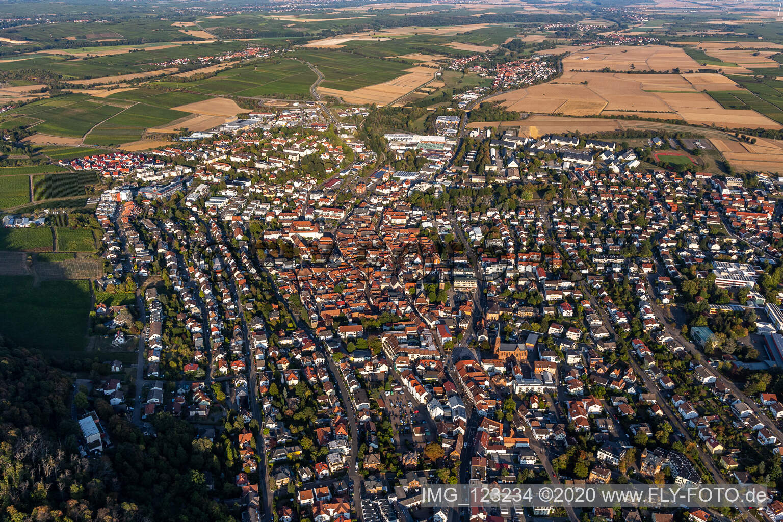 Drohnenaufname von Bad Bergzabern im Bundesland Rheinland-Pfalz, Deutschland
