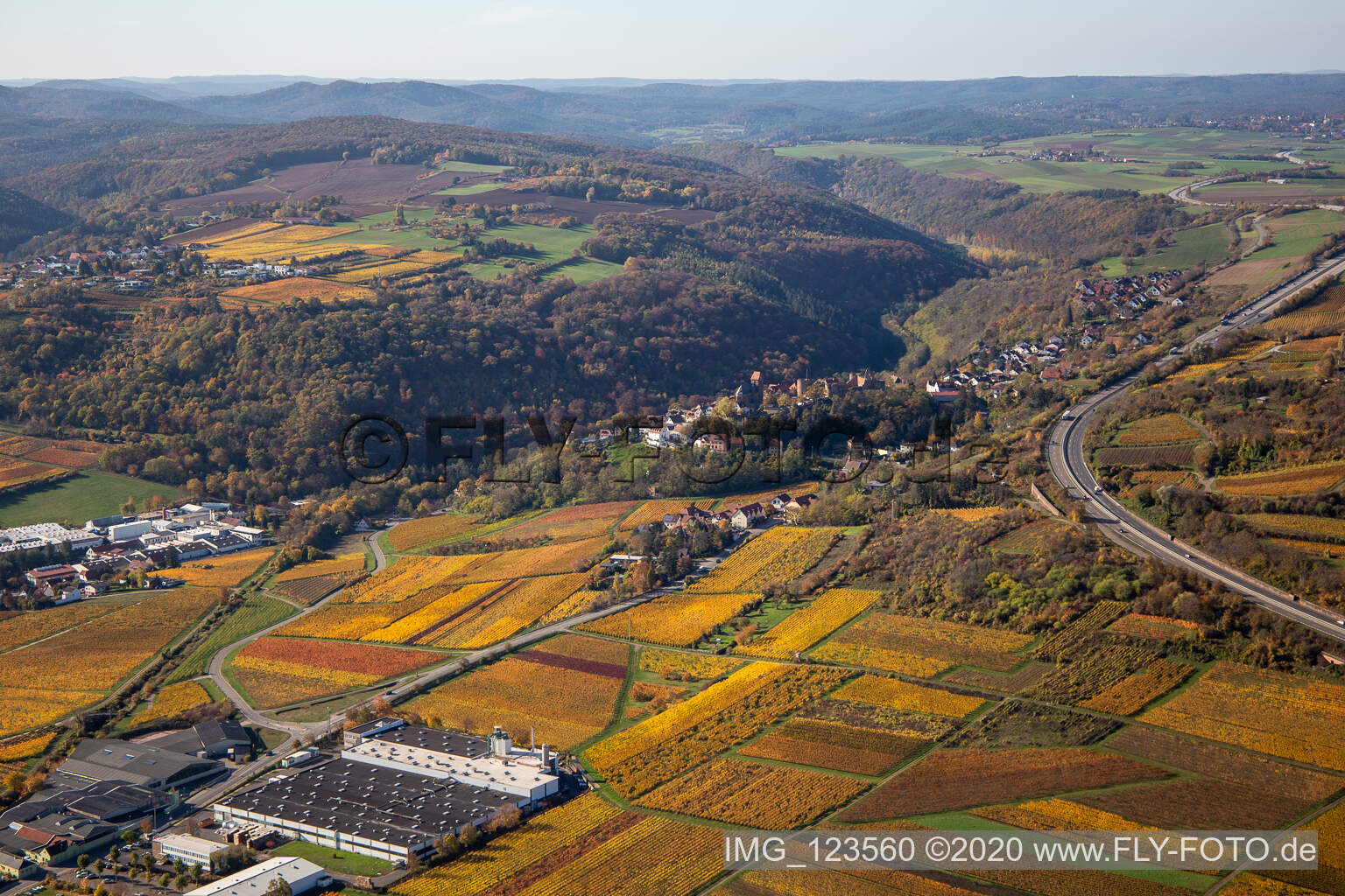 Luftaufnahme von Neuleiningen im Bundesland Rheinland-Pfalz, Deutschland
