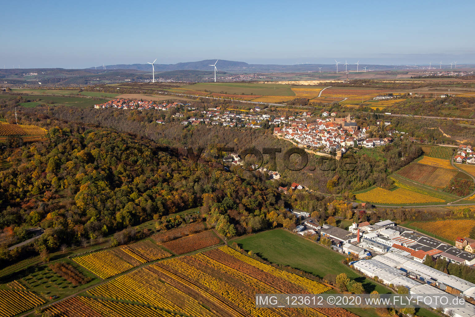 Neuleiningen im Bundesland Rheinland-Pfalz, Deutschland von einer Drohne aus