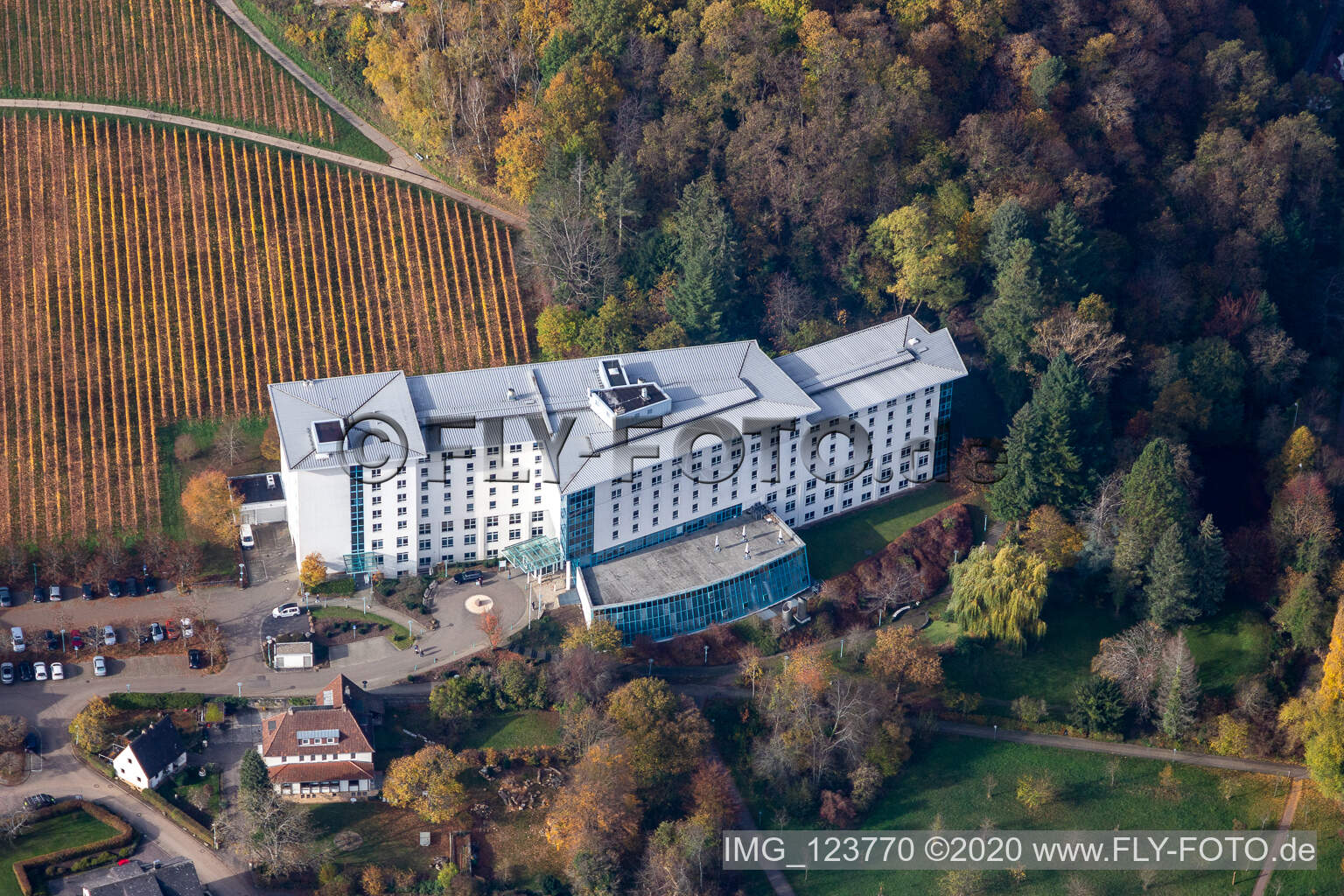 Luftbild von Klinikgelände des Rehaklinik Edith-Stein-Fachklinik Klinik für Neurologie in Bad Bergzabern im Bundesland Rheinland-Pfalz, Deutschland