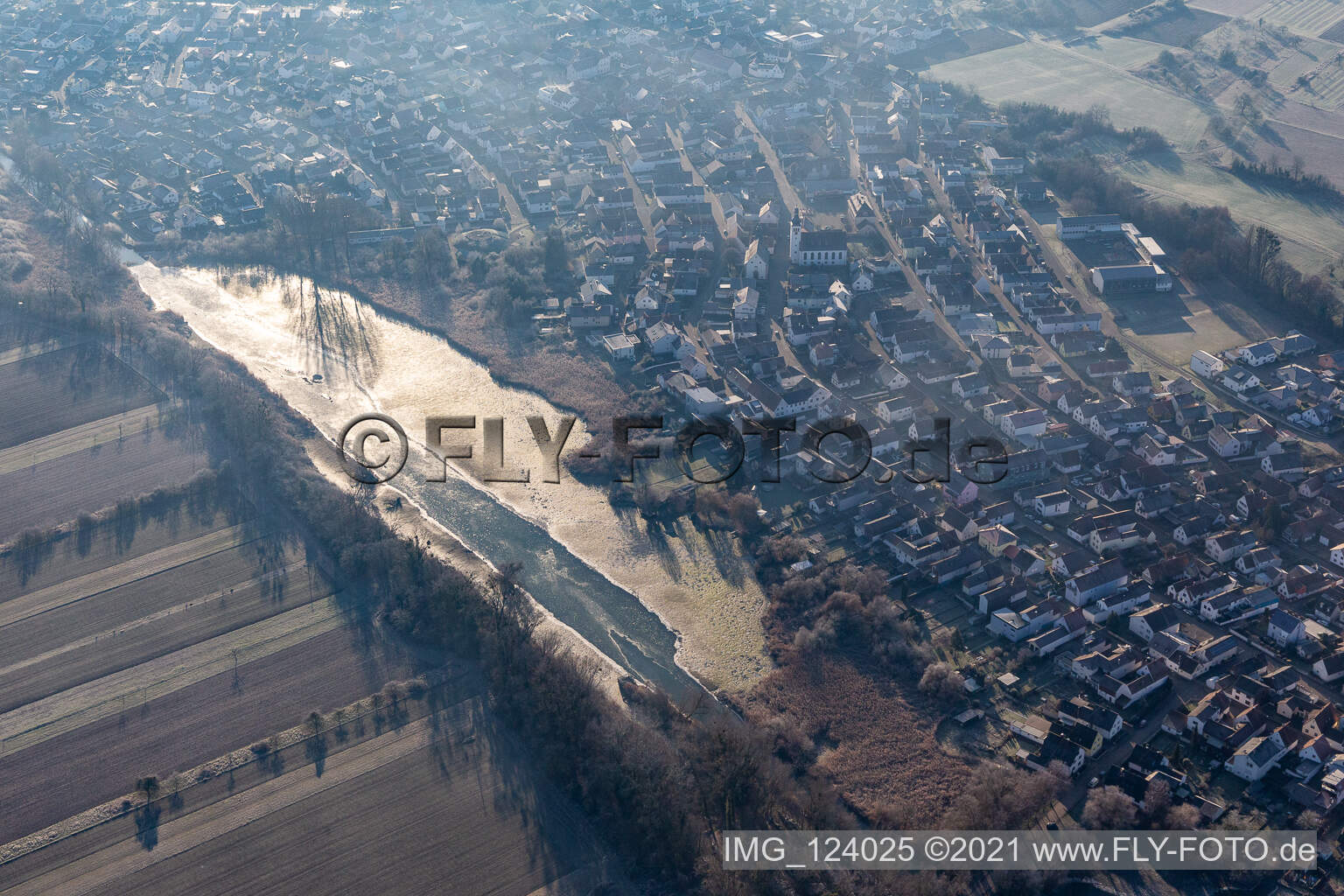 Luftbild von Tankgraben in Neuburg am Rhein im Bundesland Rheinland-Pfalz, Deutschland