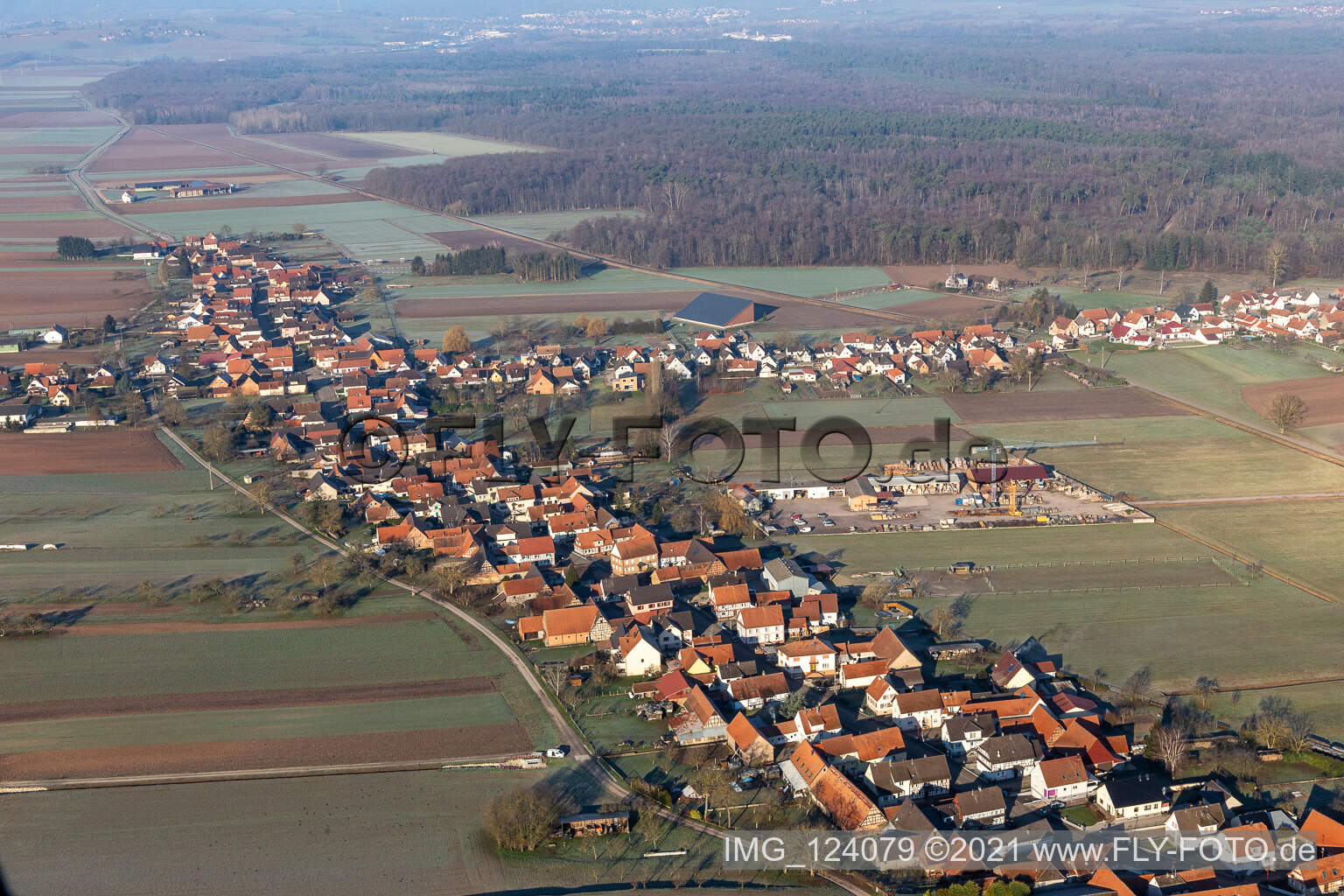 Luftaufnahme von Schleithal im Bundesland Bas-Rhin, Frankreich