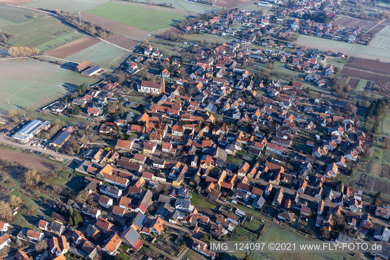 Kapsweyer im Bundesland Rheinland-Pfalz, Deutschland von der Drohne aus gesehen
