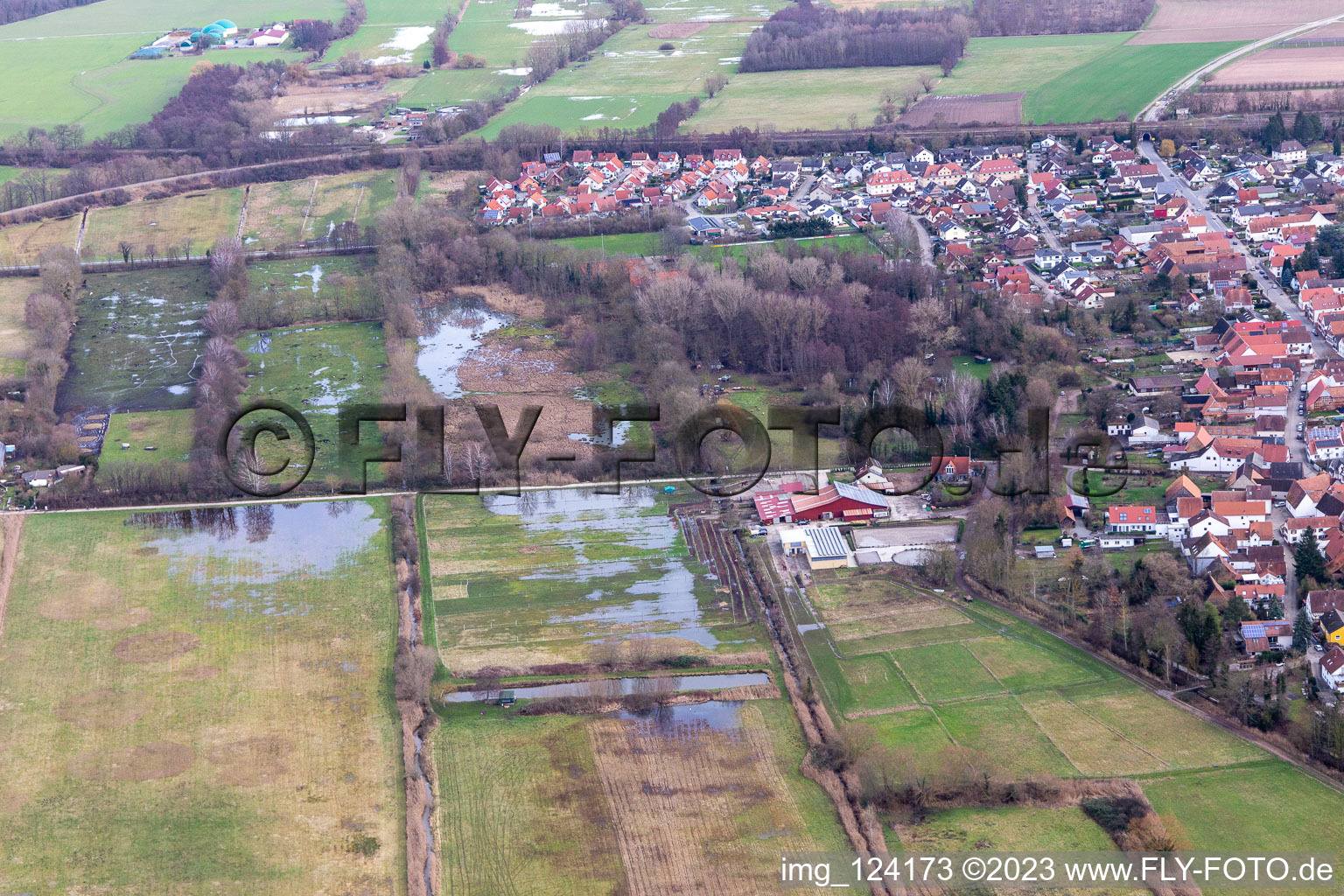Luftbild von Überfluteter Flutgraben/Erlenbach an der Waschmühle in Billigheim-Ingenheim im Bundesland Rheinland-Pfalz, Deutschland