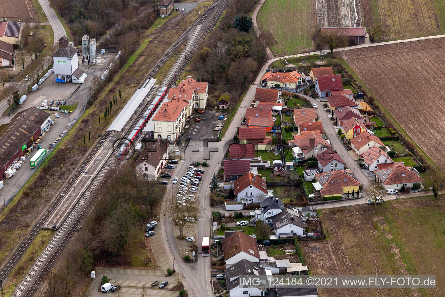 Am Bahnhof in Winden im Bundesland Rheinland-Pfalz, Deutschland