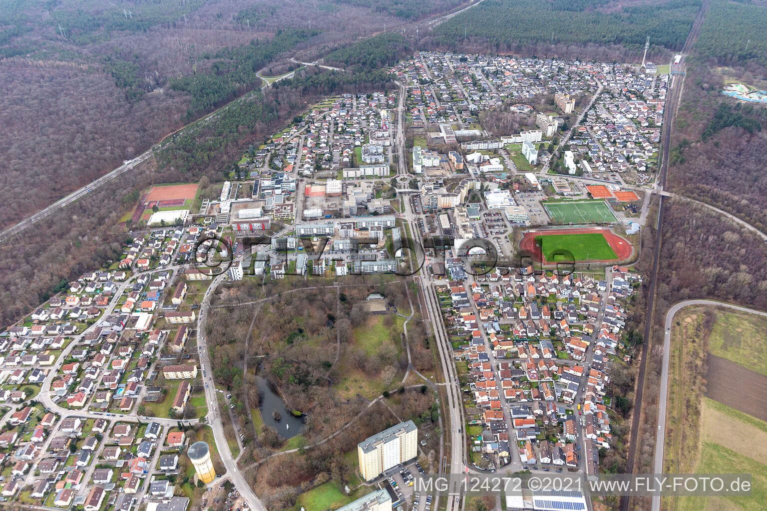 Luftaufnahme von Dorschberg mit dem Wörther Bürgerpark in Wörth am Rhein im Bundesland Rheinland-Pfalz, Deutschland